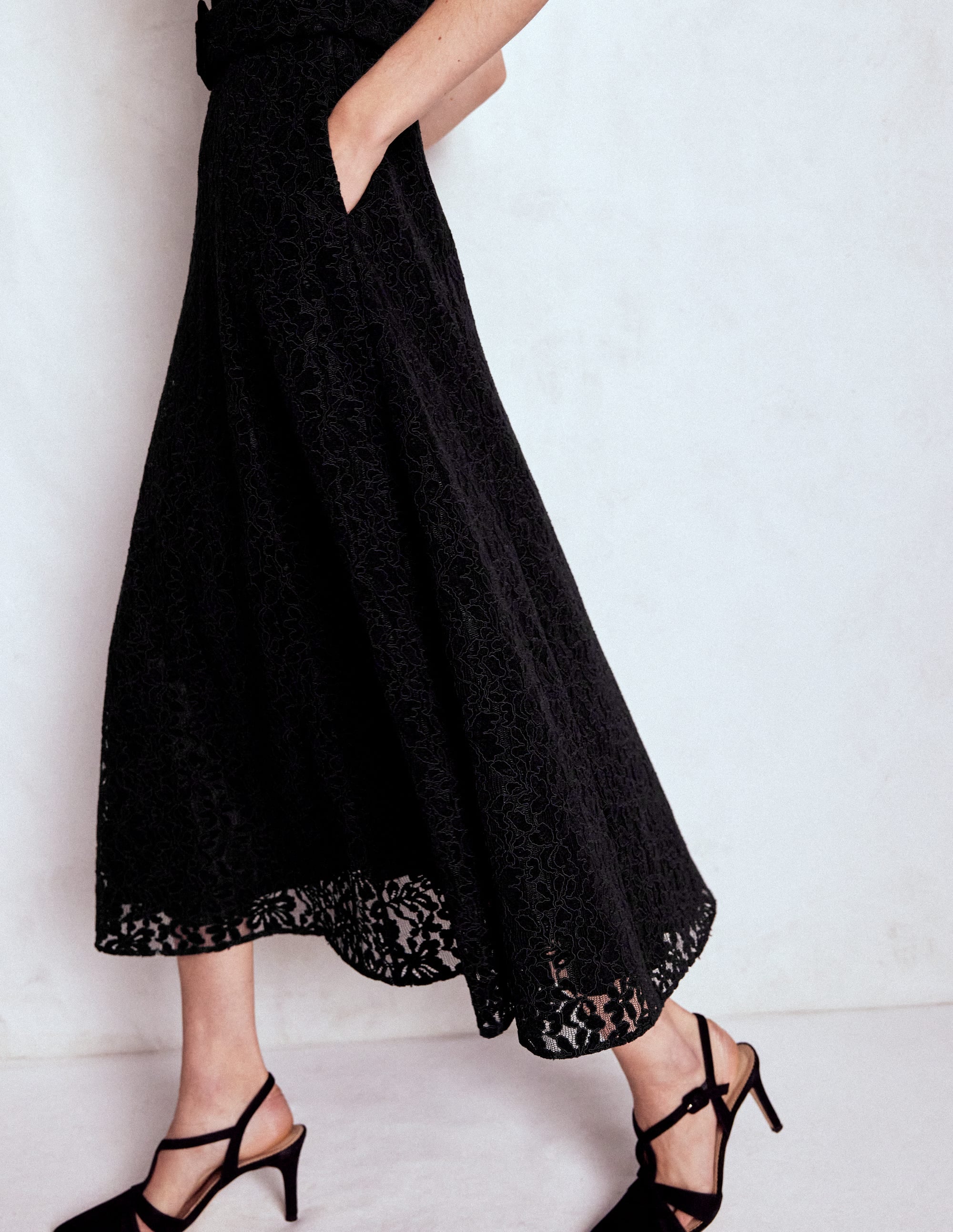 Kate Puff Sleeve Lace Dress-Black - Image 5