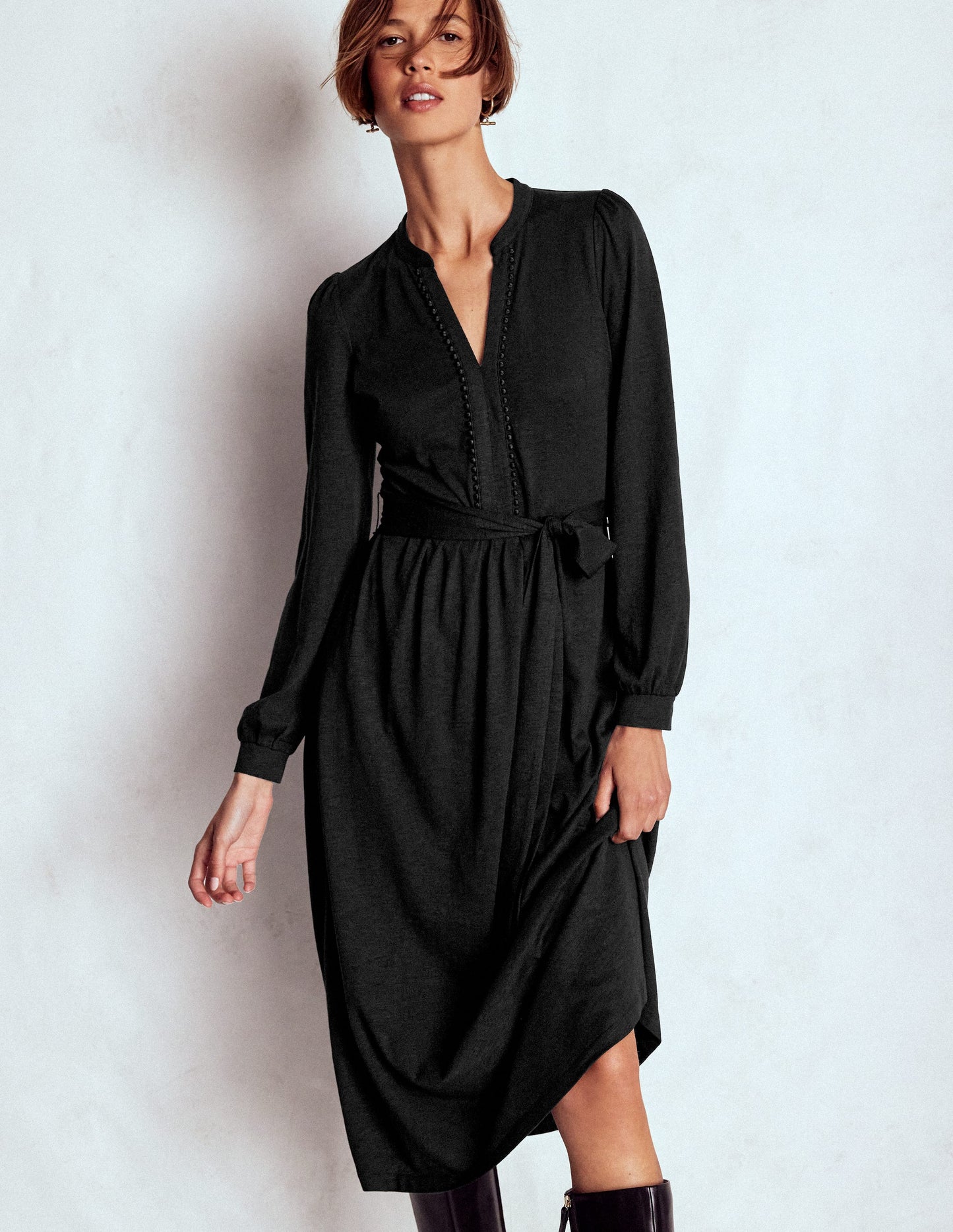 Naomi Long Sleeve Jersey Dress-Black