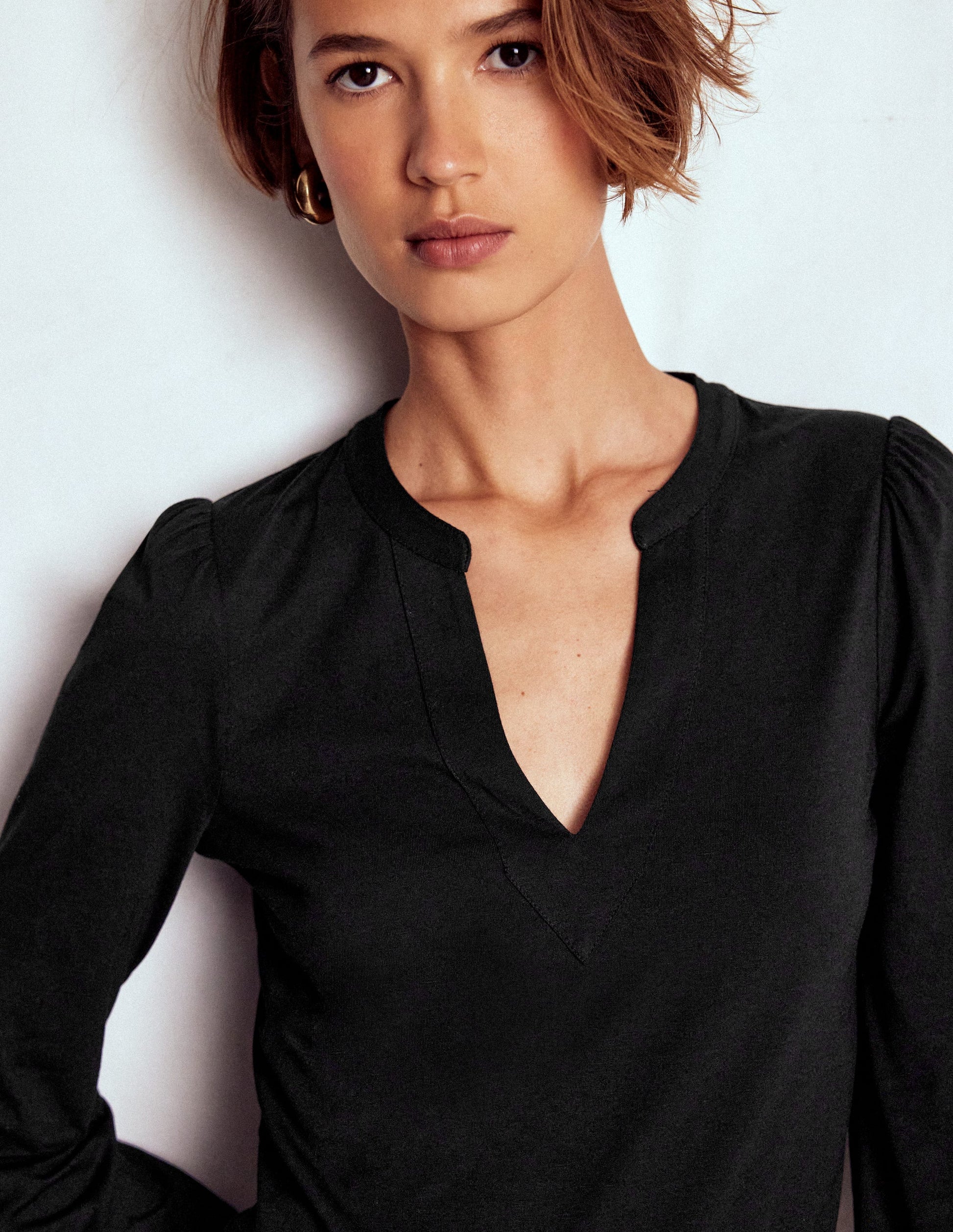 Supersoft Notch Top-Black-2