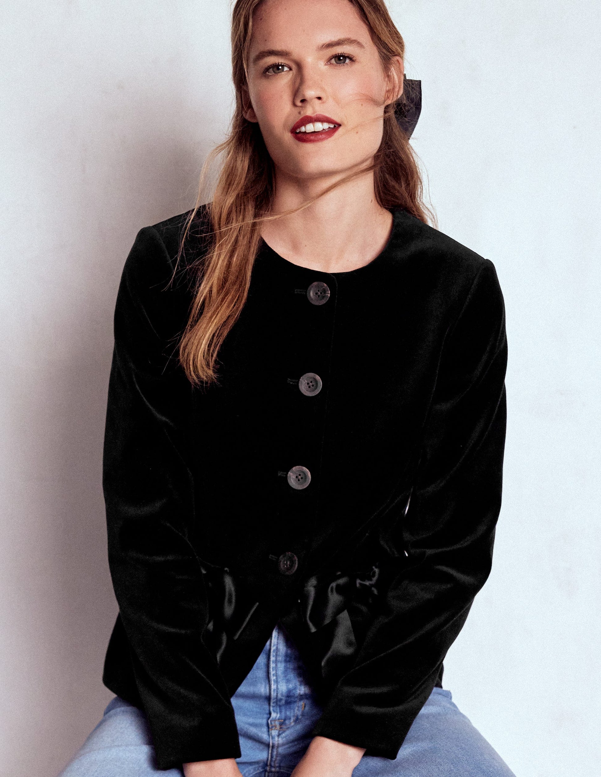 Hampstead Velvet Blazer-Black Boden UK - Main Image
