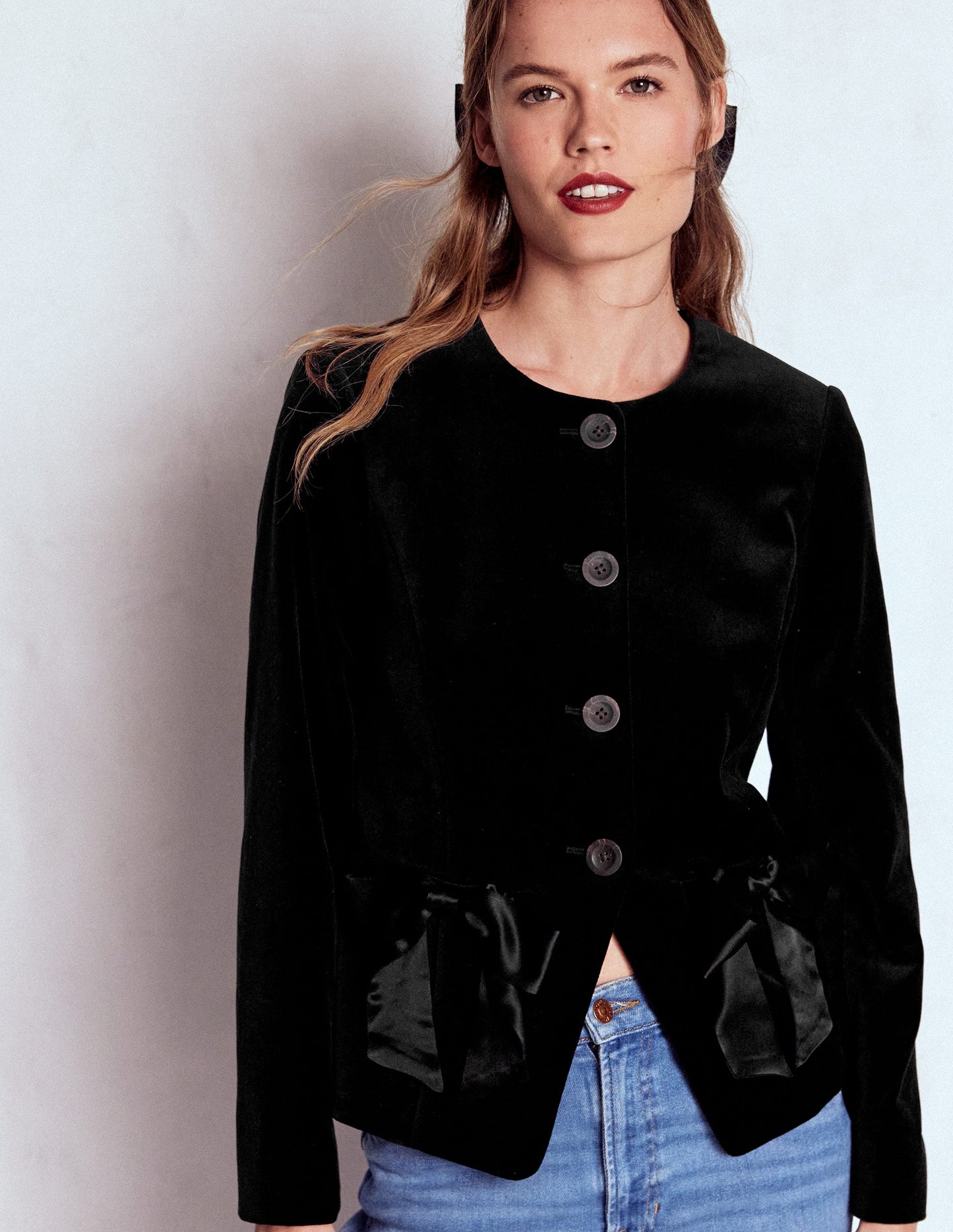 Hampstead Velvet Blazer-Black