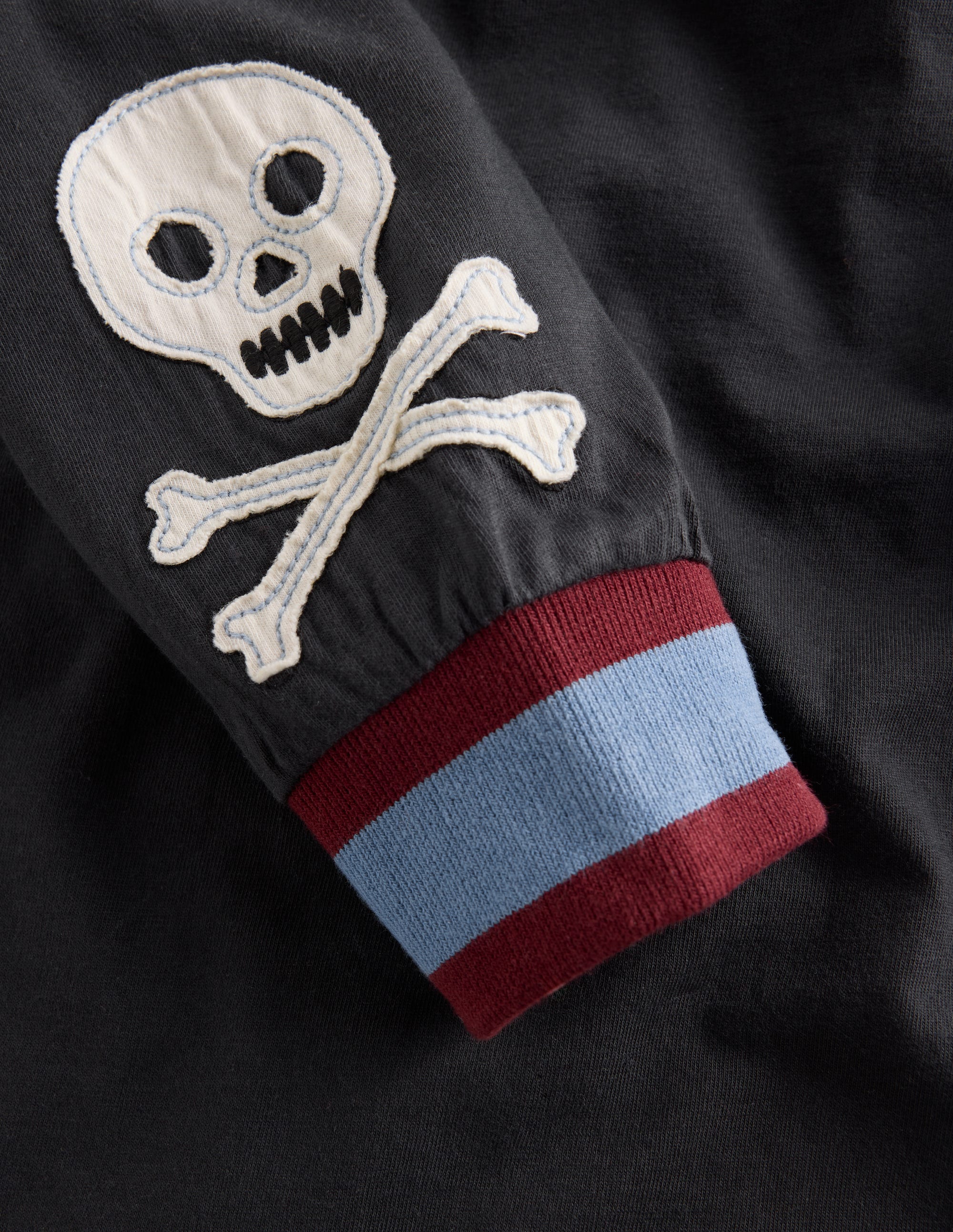 Sleeved Appliqué T-shirt-Shadow Grey Skulls - Image 5
