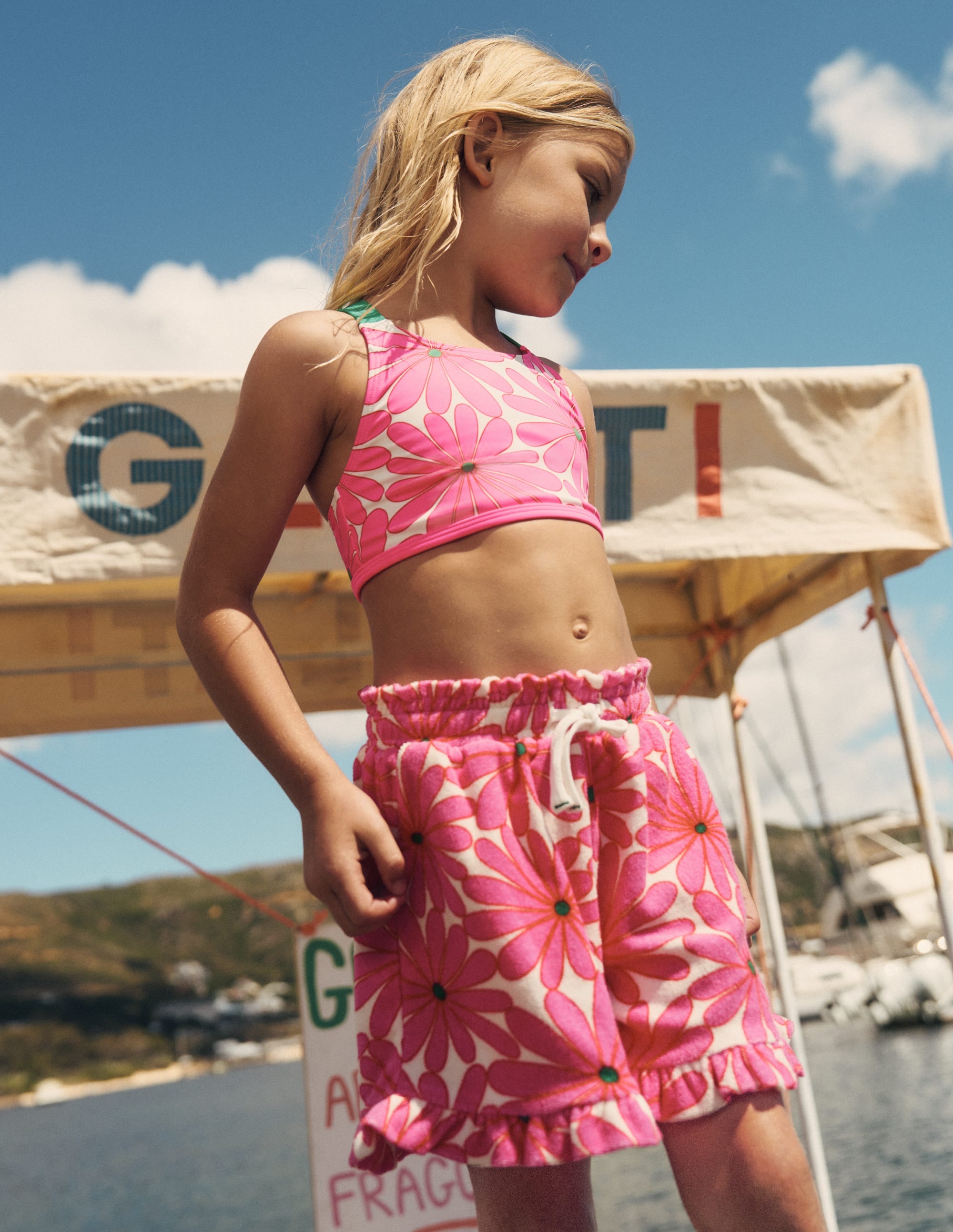 Towelling Ruffle Shorts-Festival Pink Giant Daisy - Image 4
