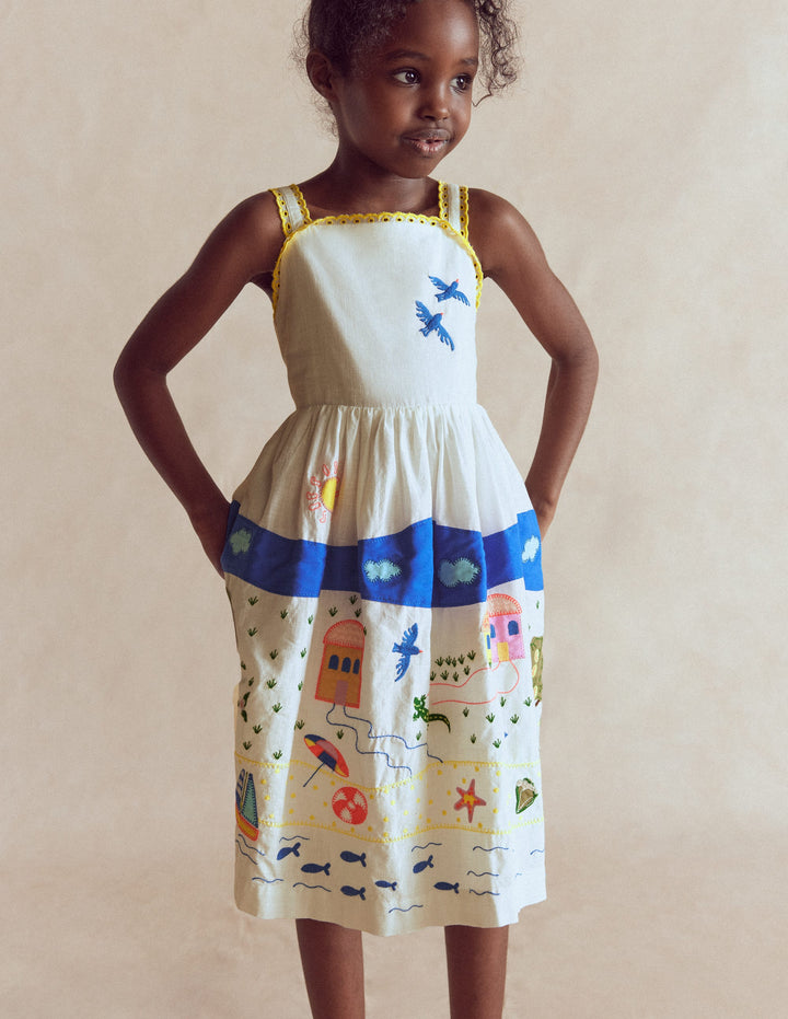Logo Sundress-Soft Ivory Outdoor Scene
