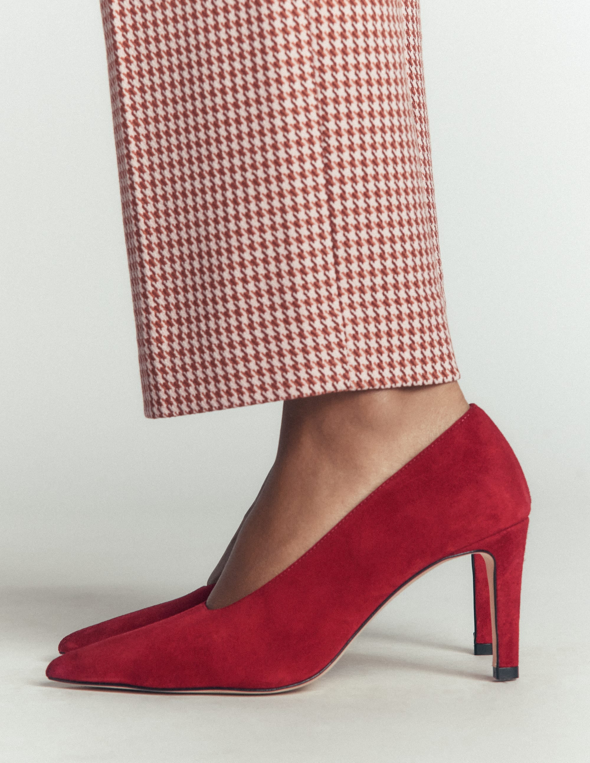 Pointed Court Shoes-Oxblood - Image 2