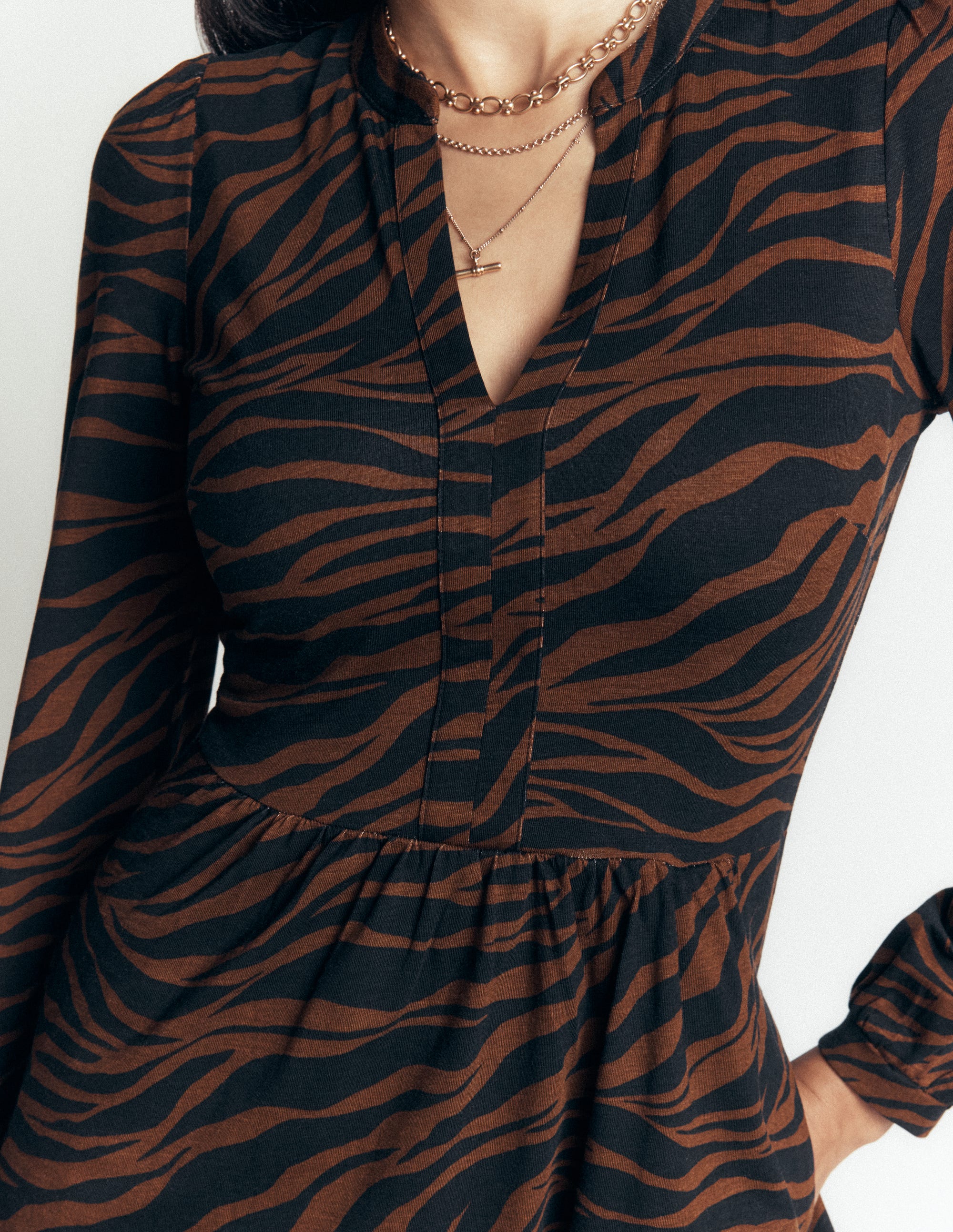 Naomi Relaxed Jersey Dress-Raw Umber, Zebra Swirl - Image 2