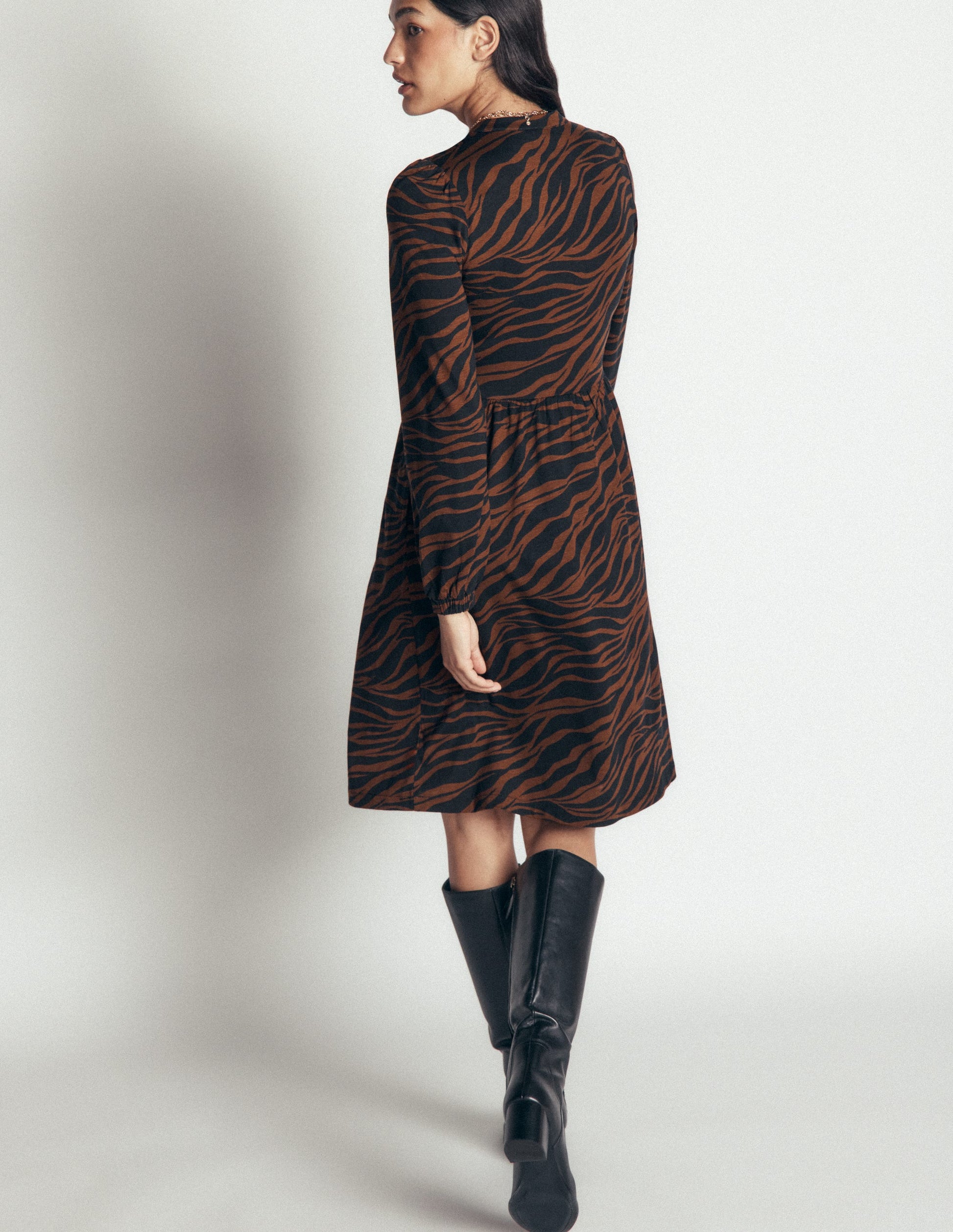 Naomi Relaxed Jersey Dress-Raw Umber, Zebra Swirl-3
