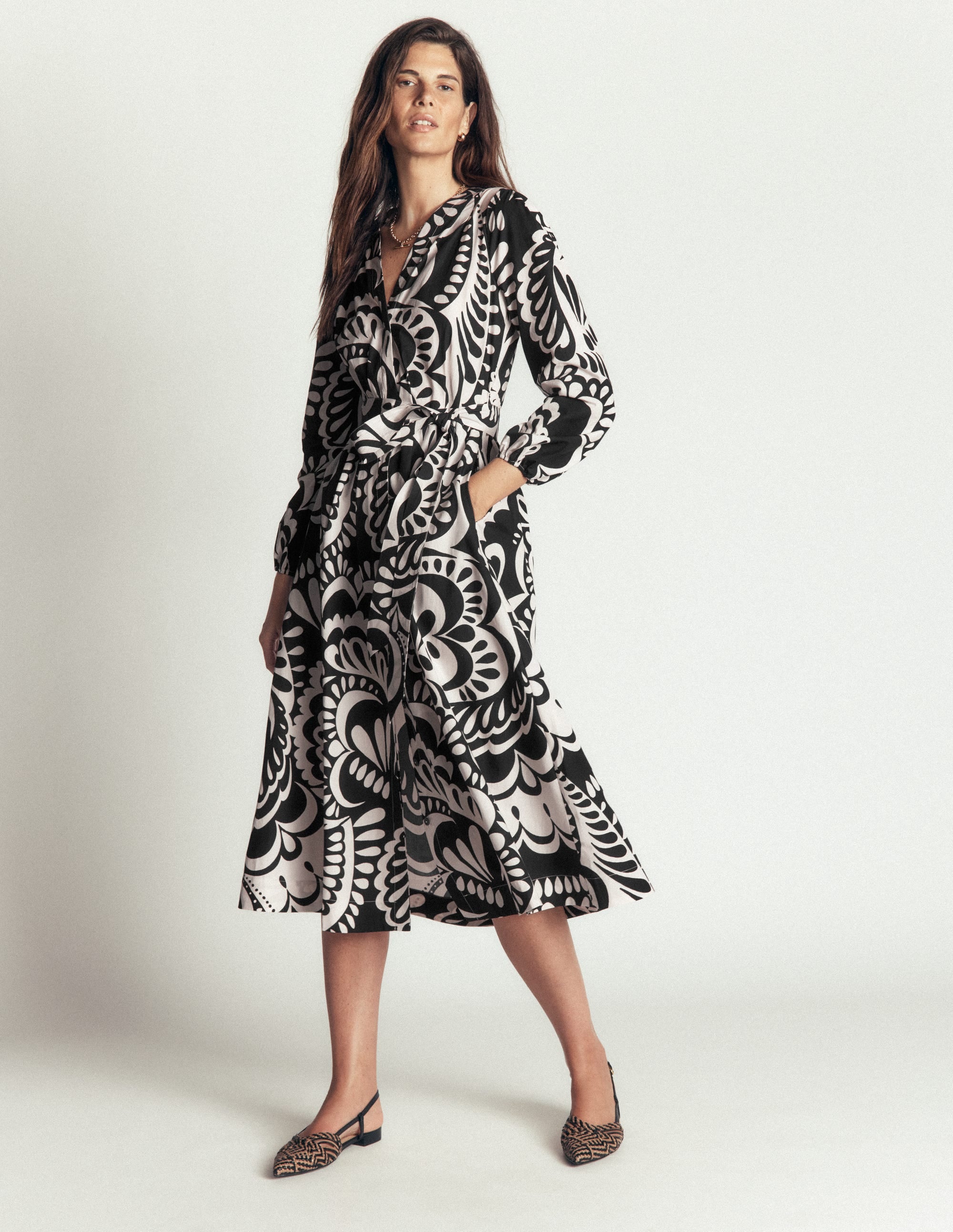 Nicola Cotton Midi Dress-Black, Flourishing Medley - Image 4
