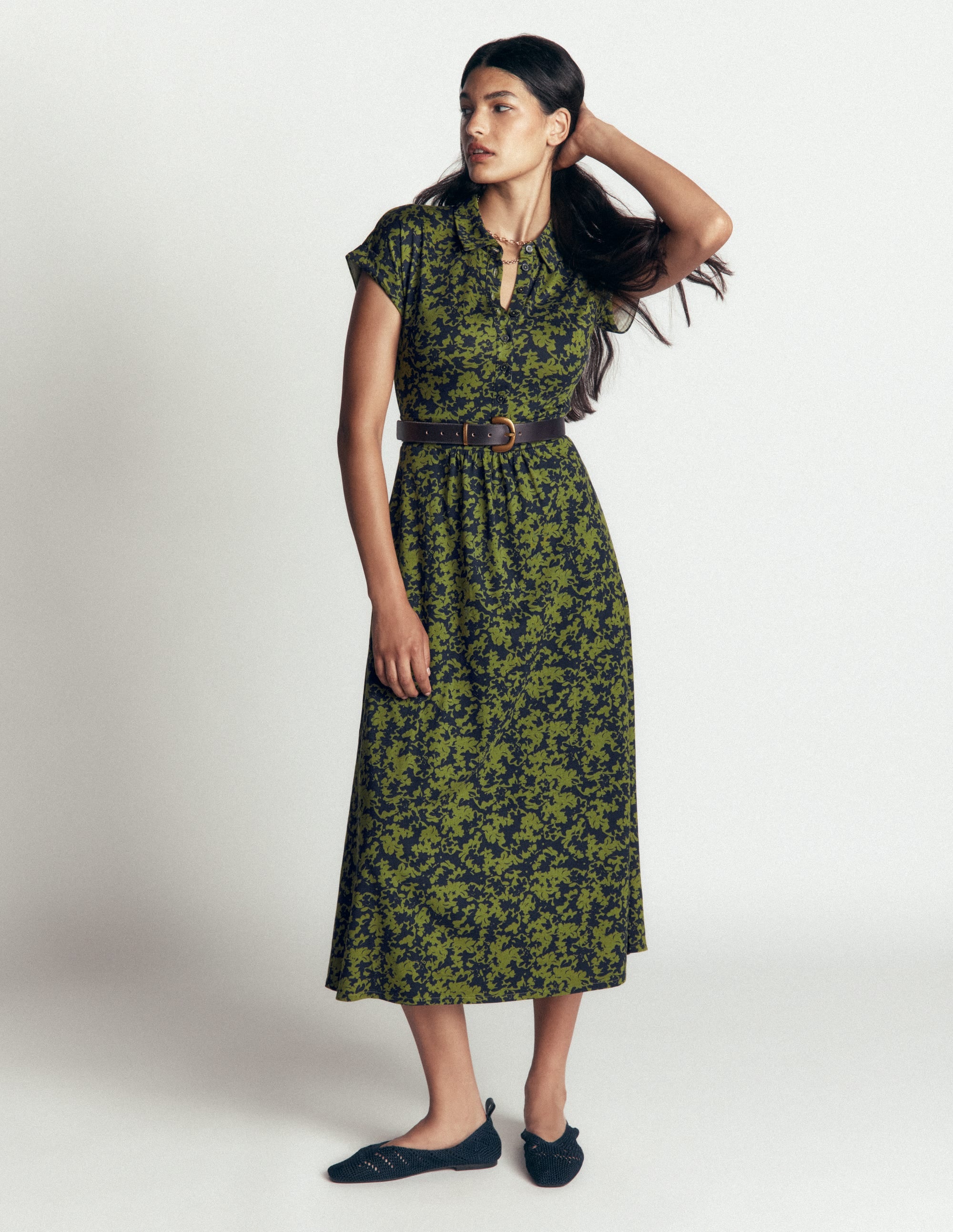 Fae Jersey Shirt Dress-Forest Green, Sprayed Leaf - Image 4