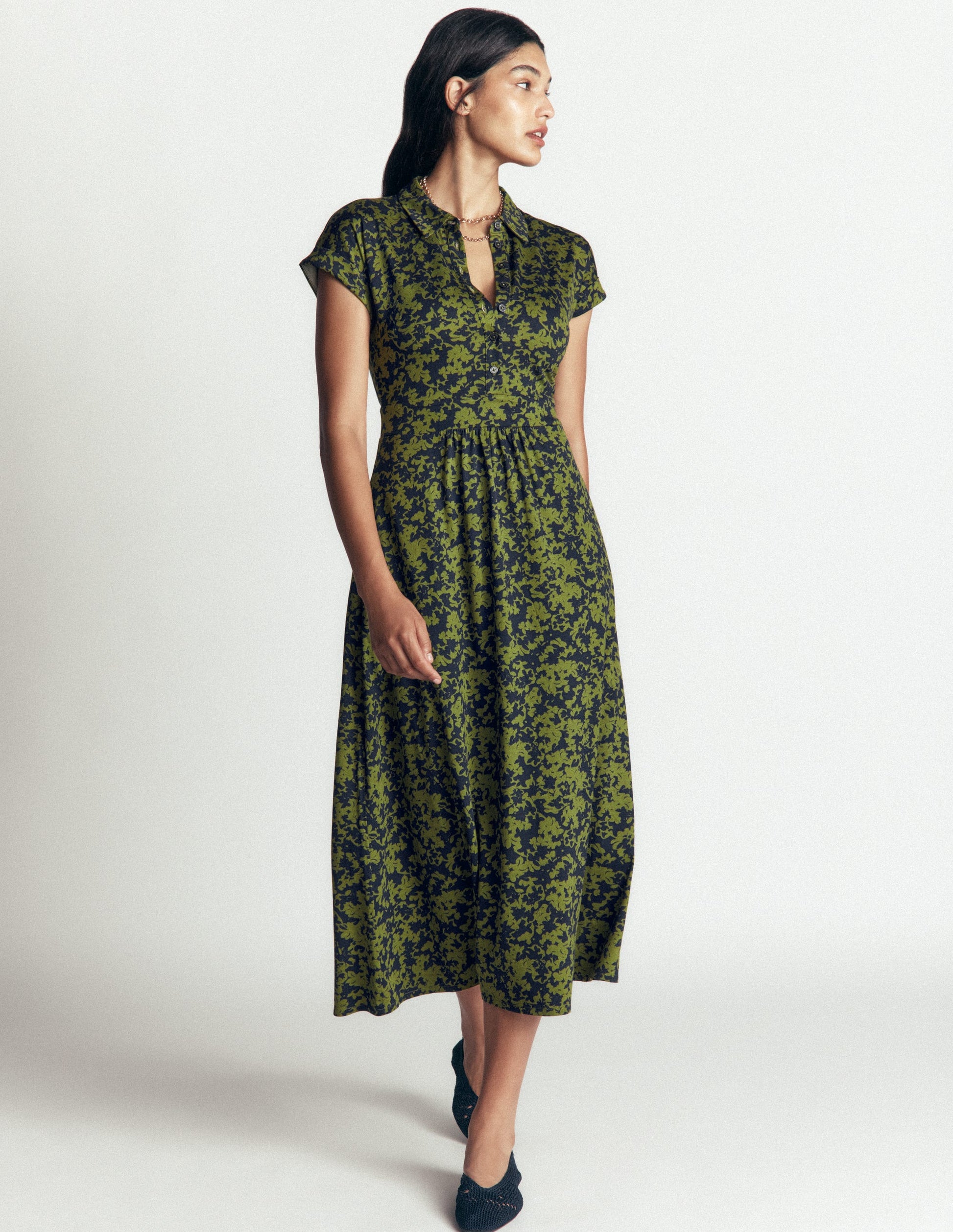 Fae Jersey Shirt Dress-Forest Green, Sprayed Leaf-5