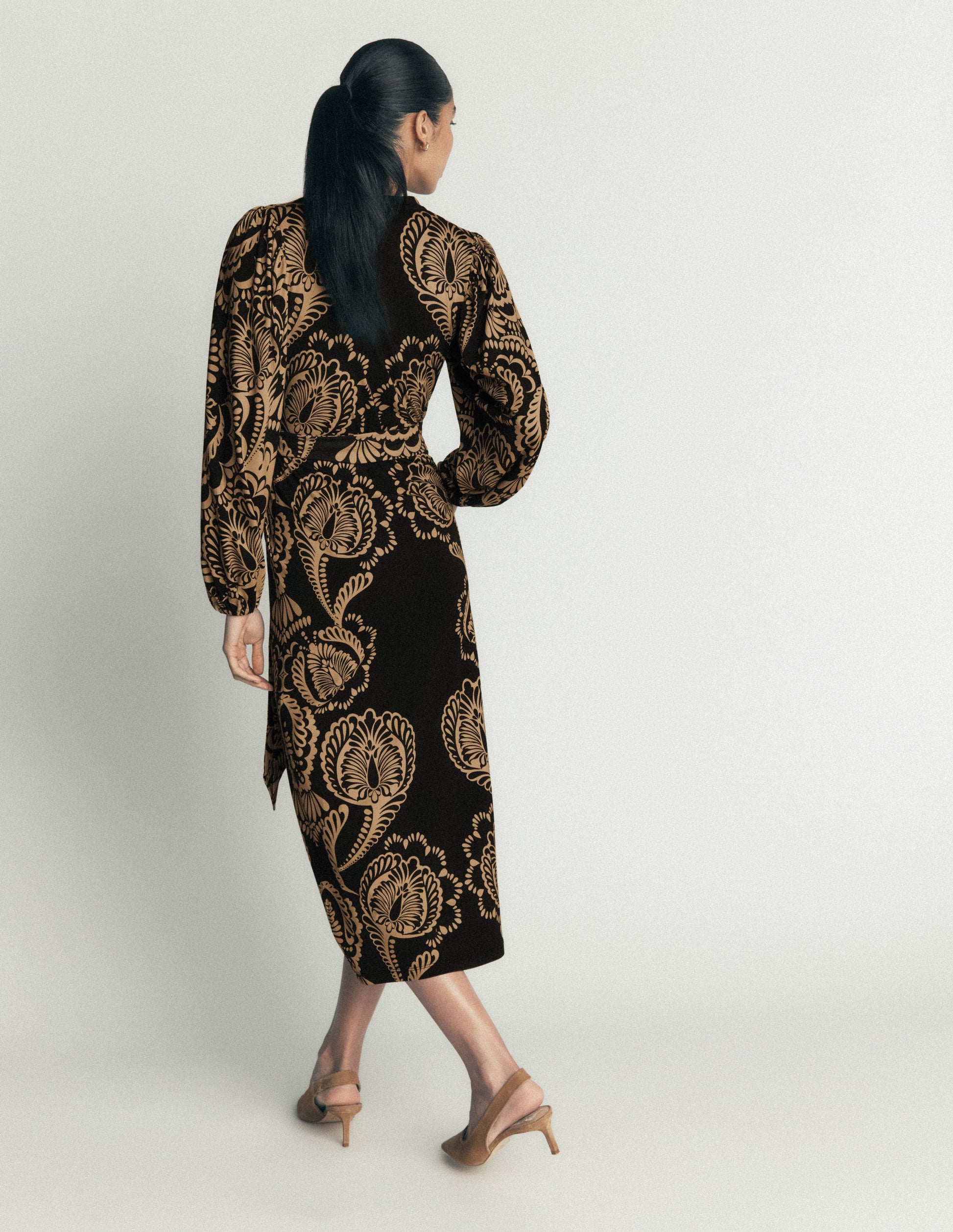 Eli Belted Jersey Midi Dress-Black, Flourishing Medley-4