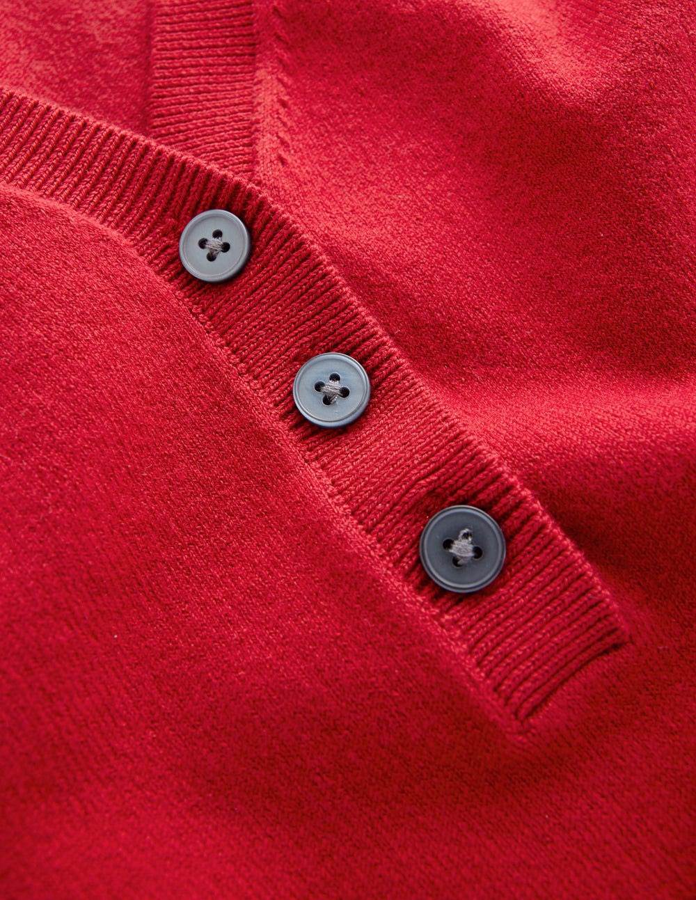 Camilla Cotton V-neck T-shirt-Crimson Red-5