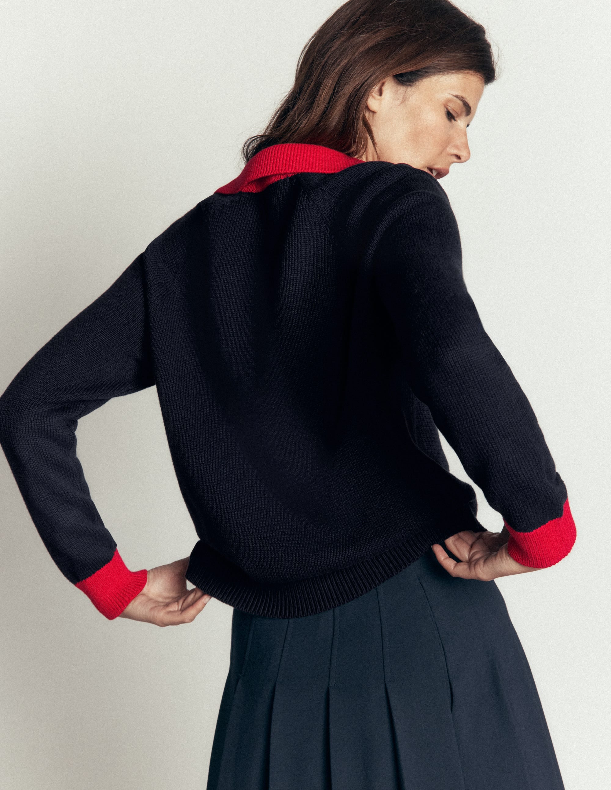 Lucy Cotton Henley Jumper-Navy Colourblock - Image 3