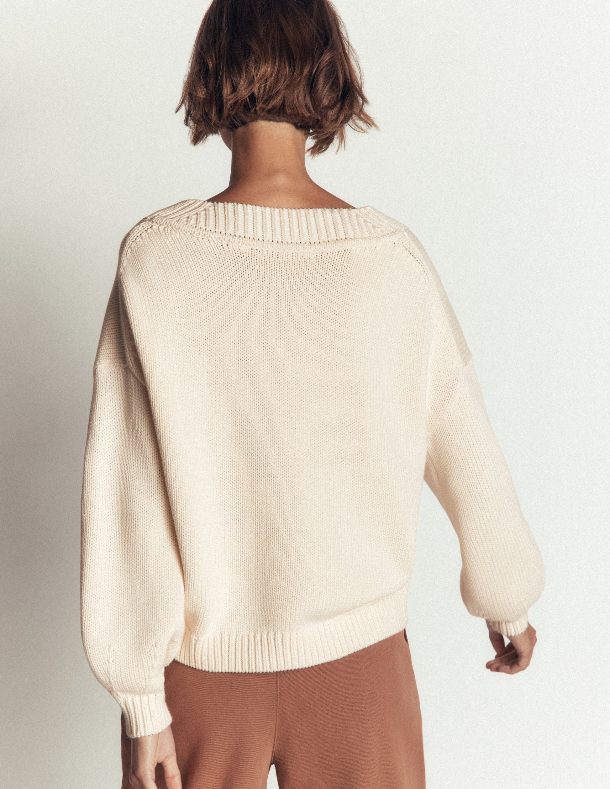 Lucy Cotton V-neck Jumper-Ivory-3