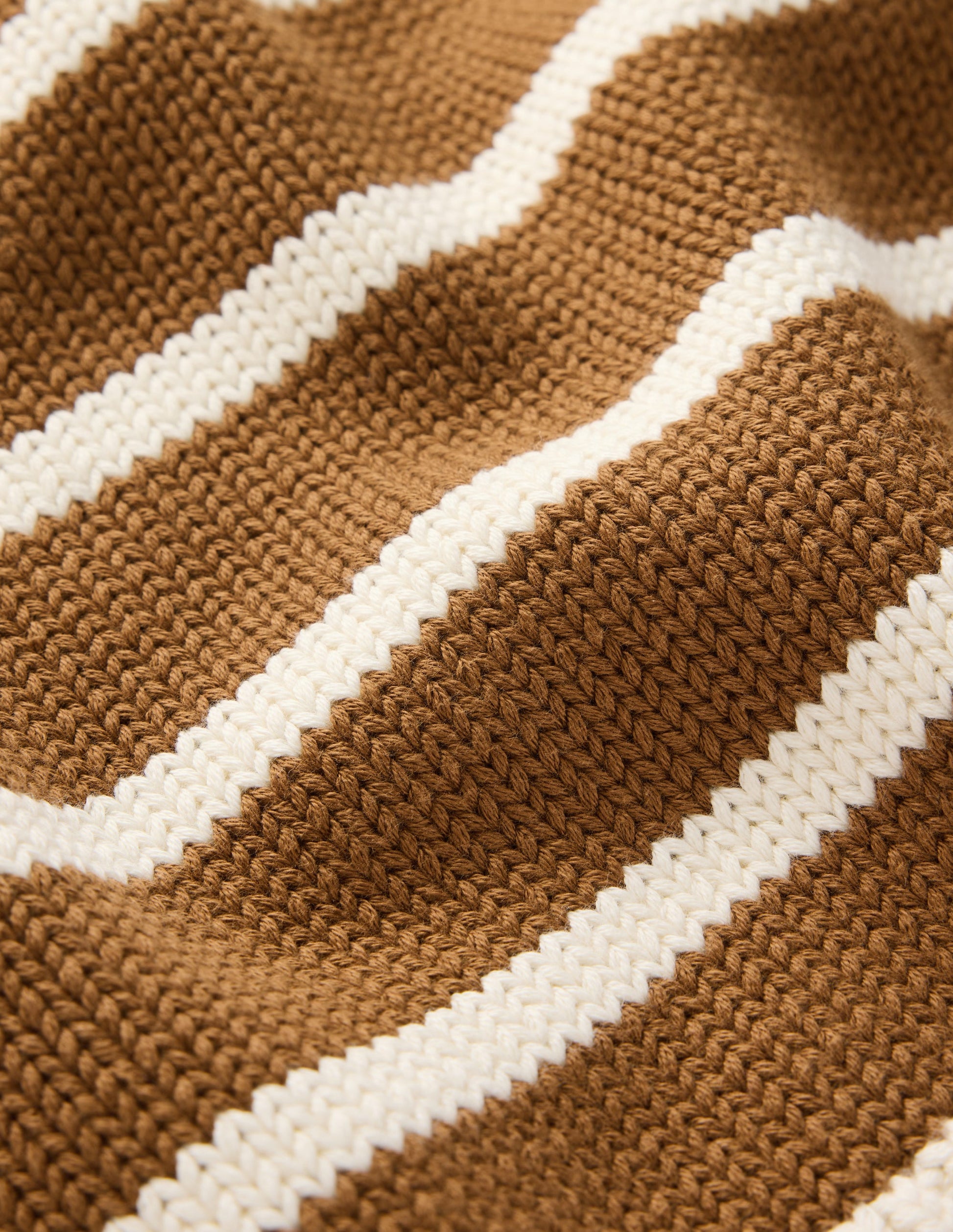 Lucy Cotton V-neck Jumper-Gingerbread, Ivory-9