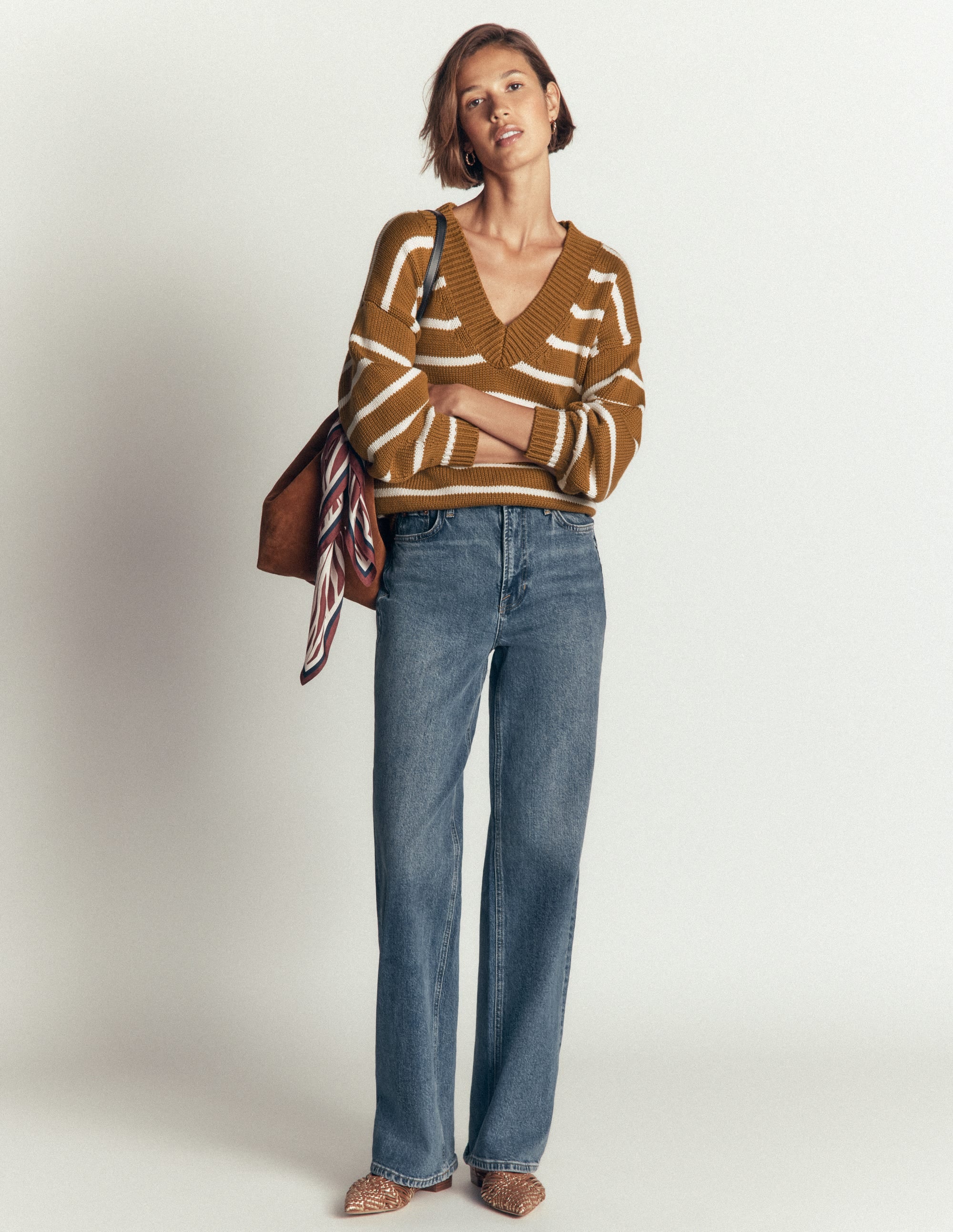 Lucy Cotton V-neck Jumper-Gingerbread, Ivory - Image 4
