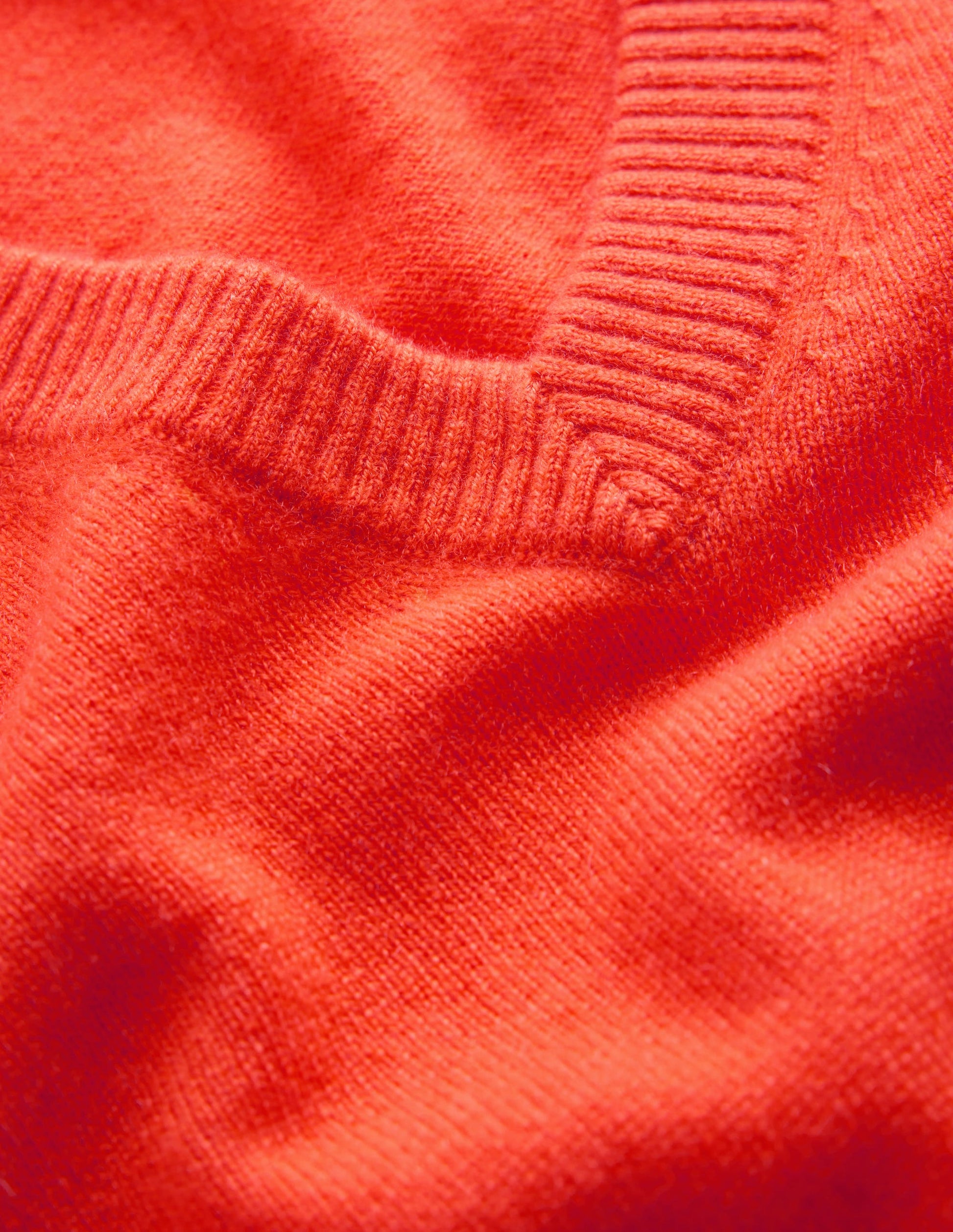 Elsie Cashmere V Neck Jumper-Tigerlily-6