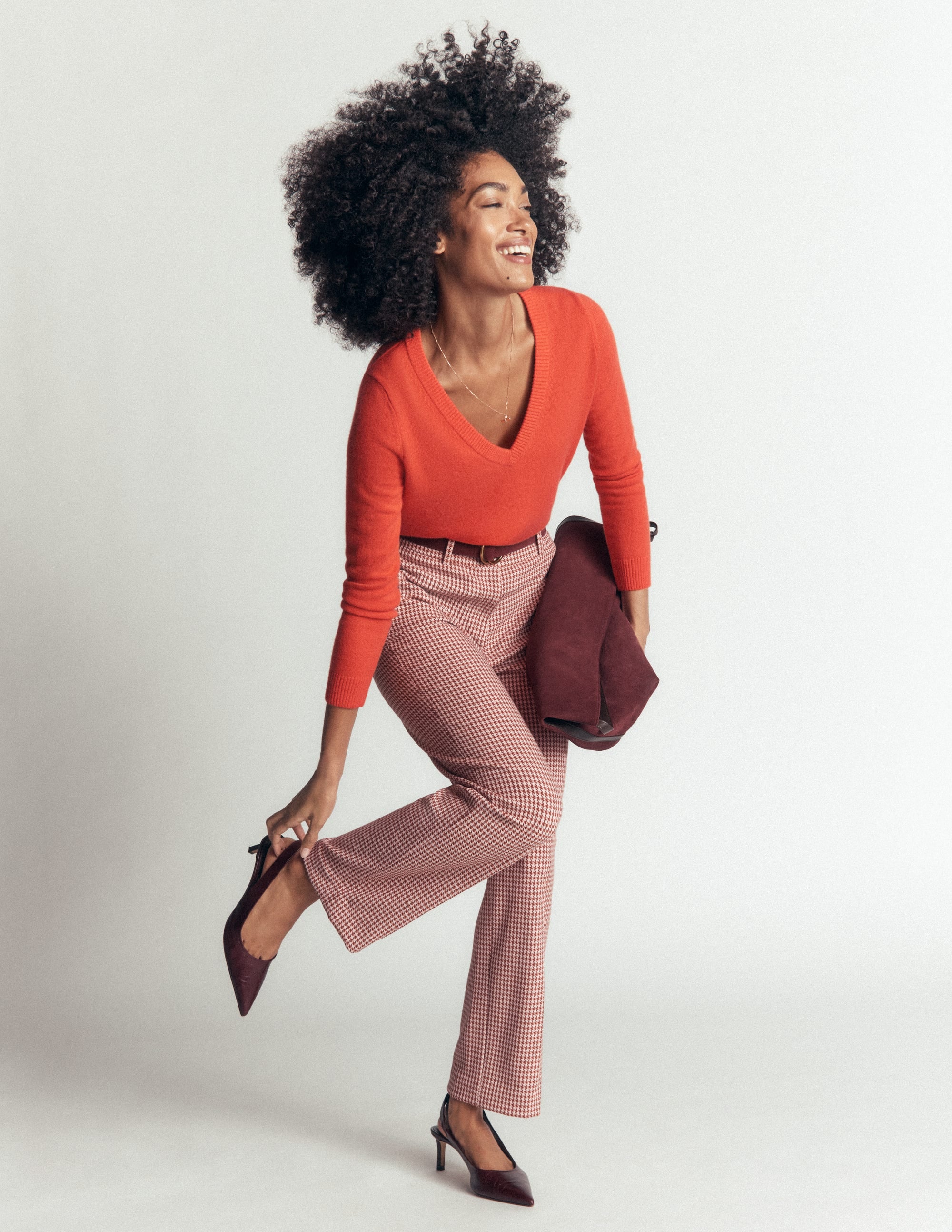Elsie Cashmere V Neck Jumper-Tigerlily - Image 4