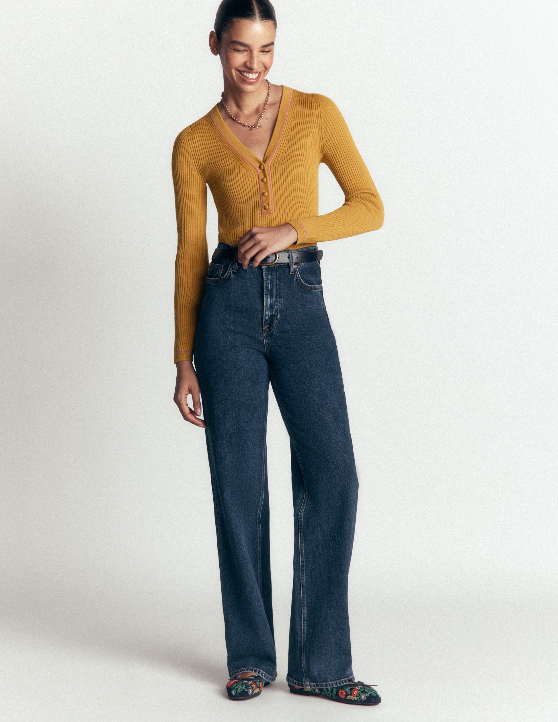 Paula Ribbed V Neck Jumper-Gold Wheat-4
