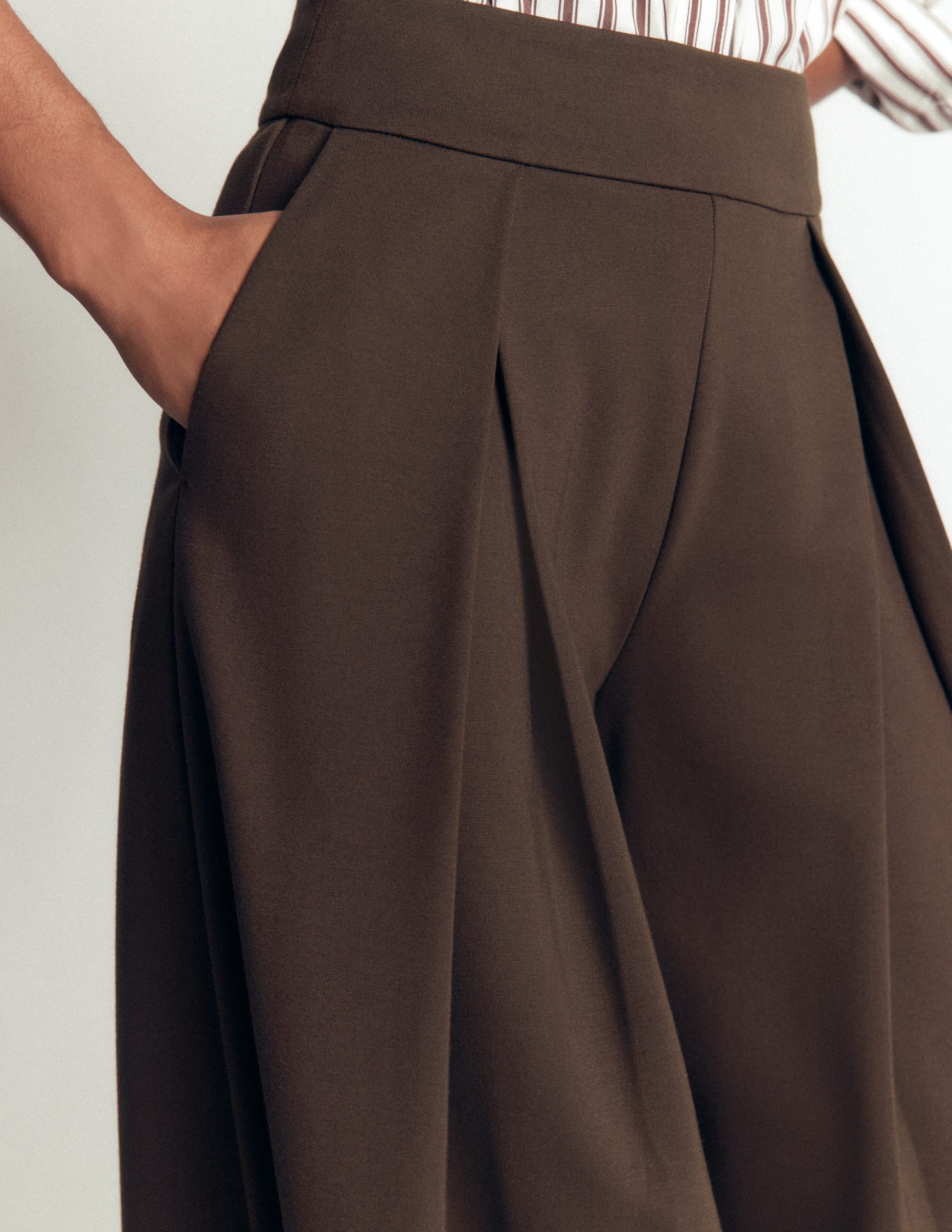 Single Pleat Ponte Culottes-Bitter Chocolate-2