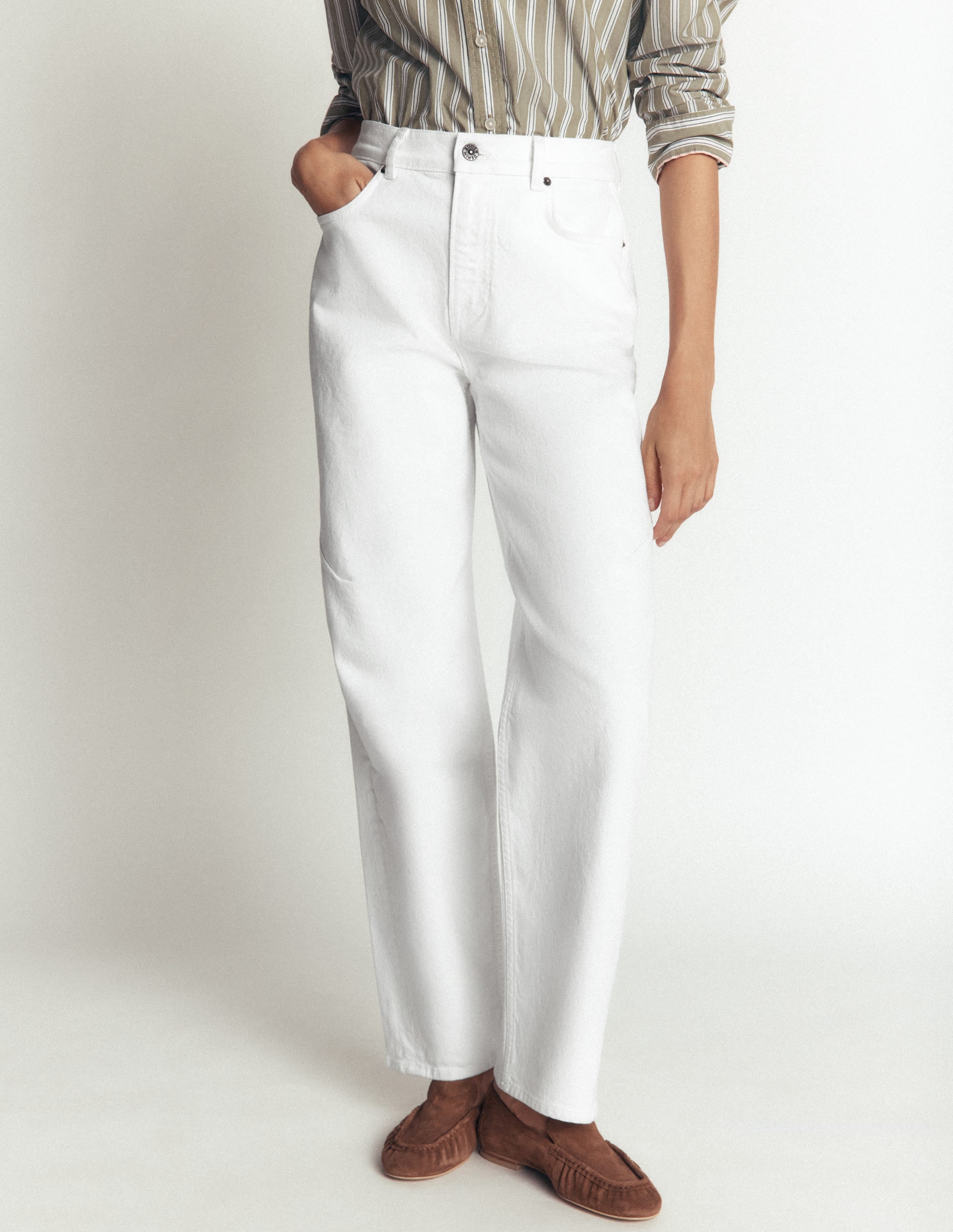 Barrel Leg Jeans-White - Image 4