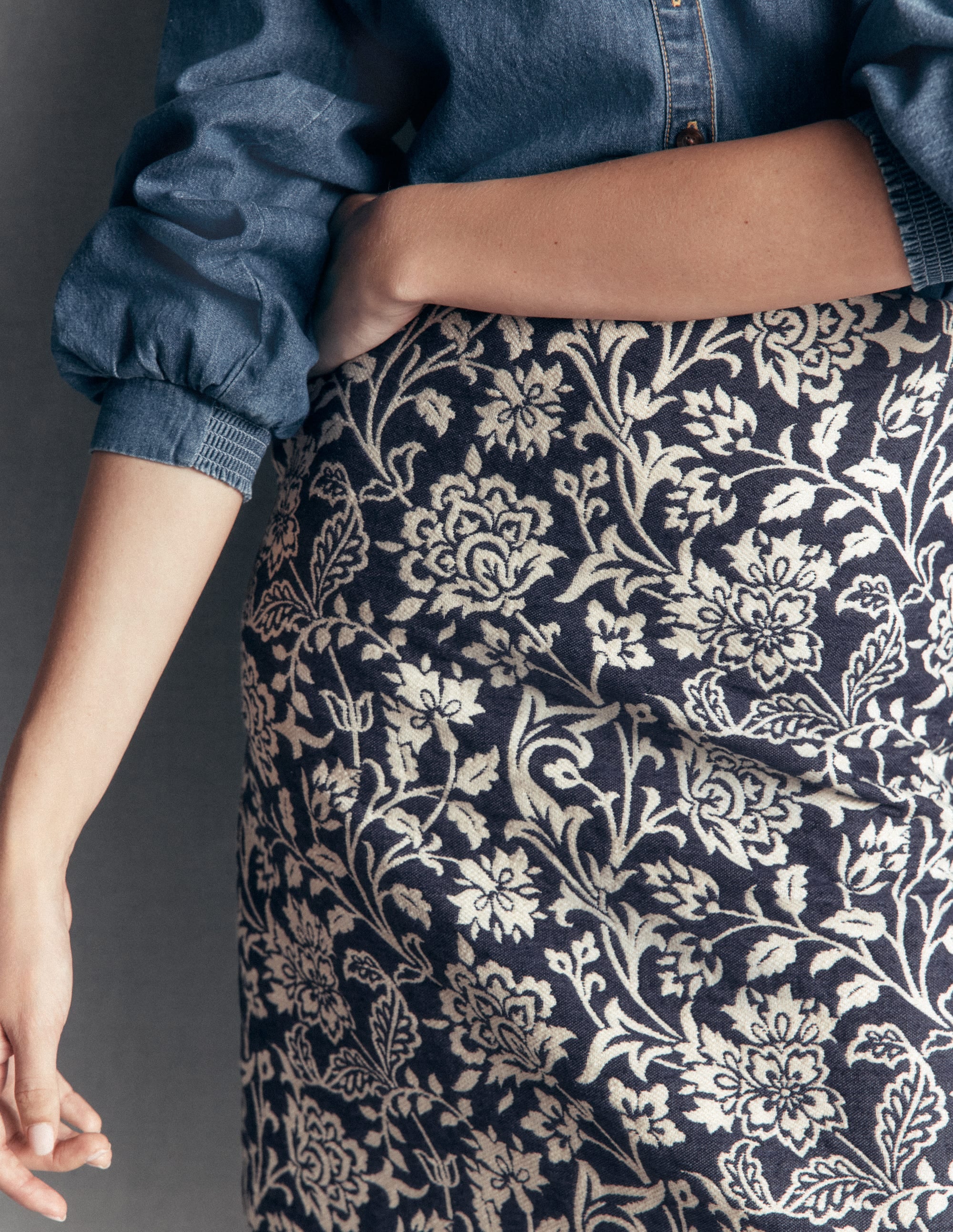 Jacquard A-Line Skirt-FLORAL JACQUARD - Image 3
