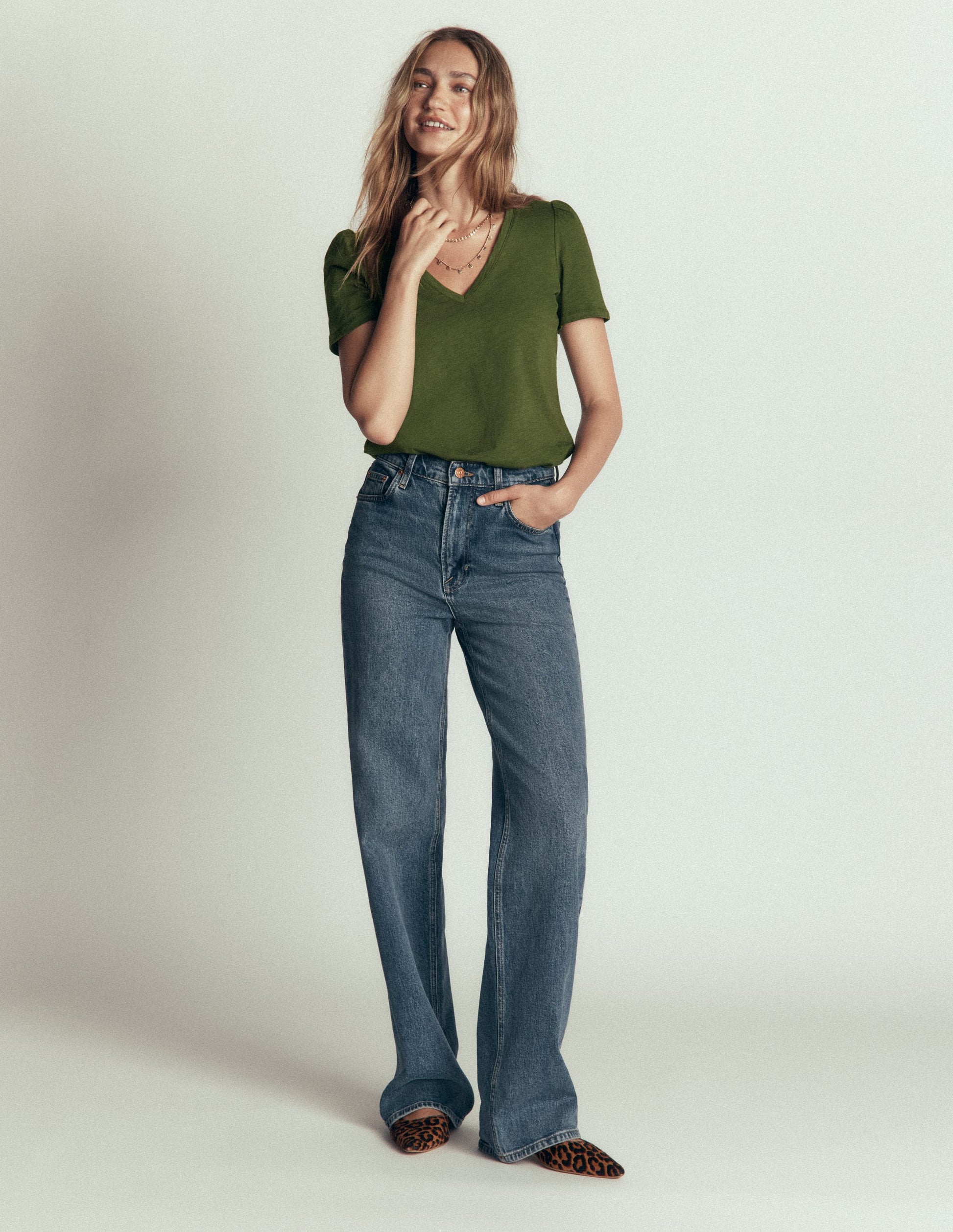 Sophie V-neck Slub T-shirt-Brunswick Green-4