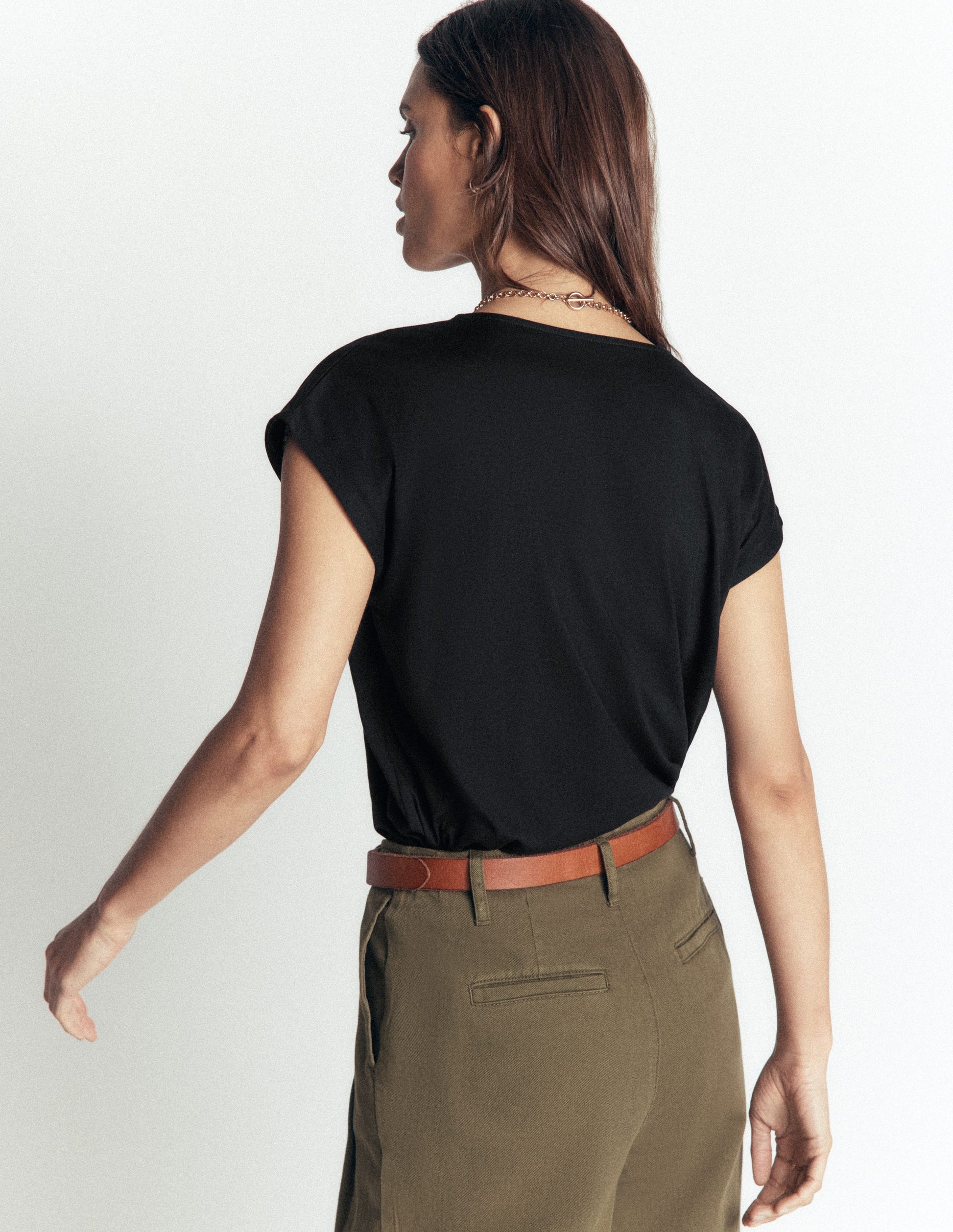 Imi Supersoft V-neck T-shirt-Black-3
