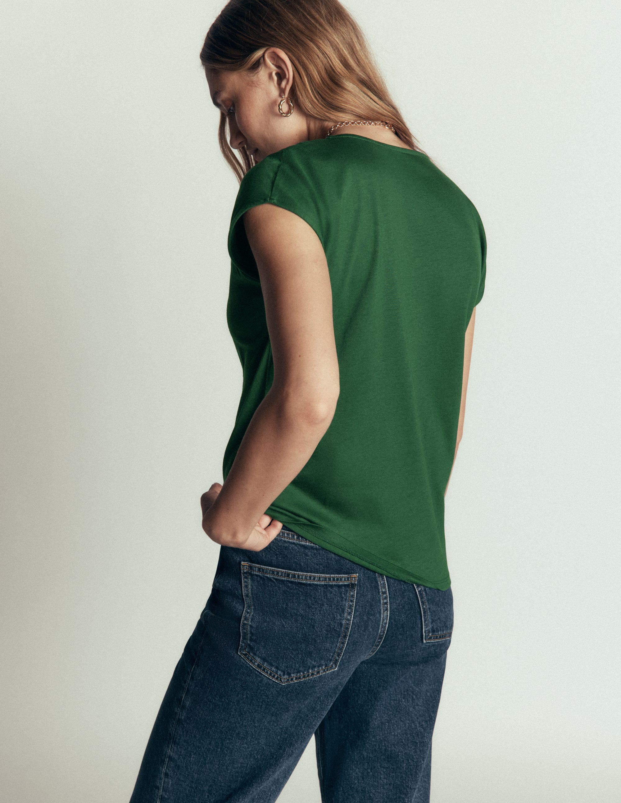 Imi Supersoft V-neck T-shirt-Hunter Green - Image 3
