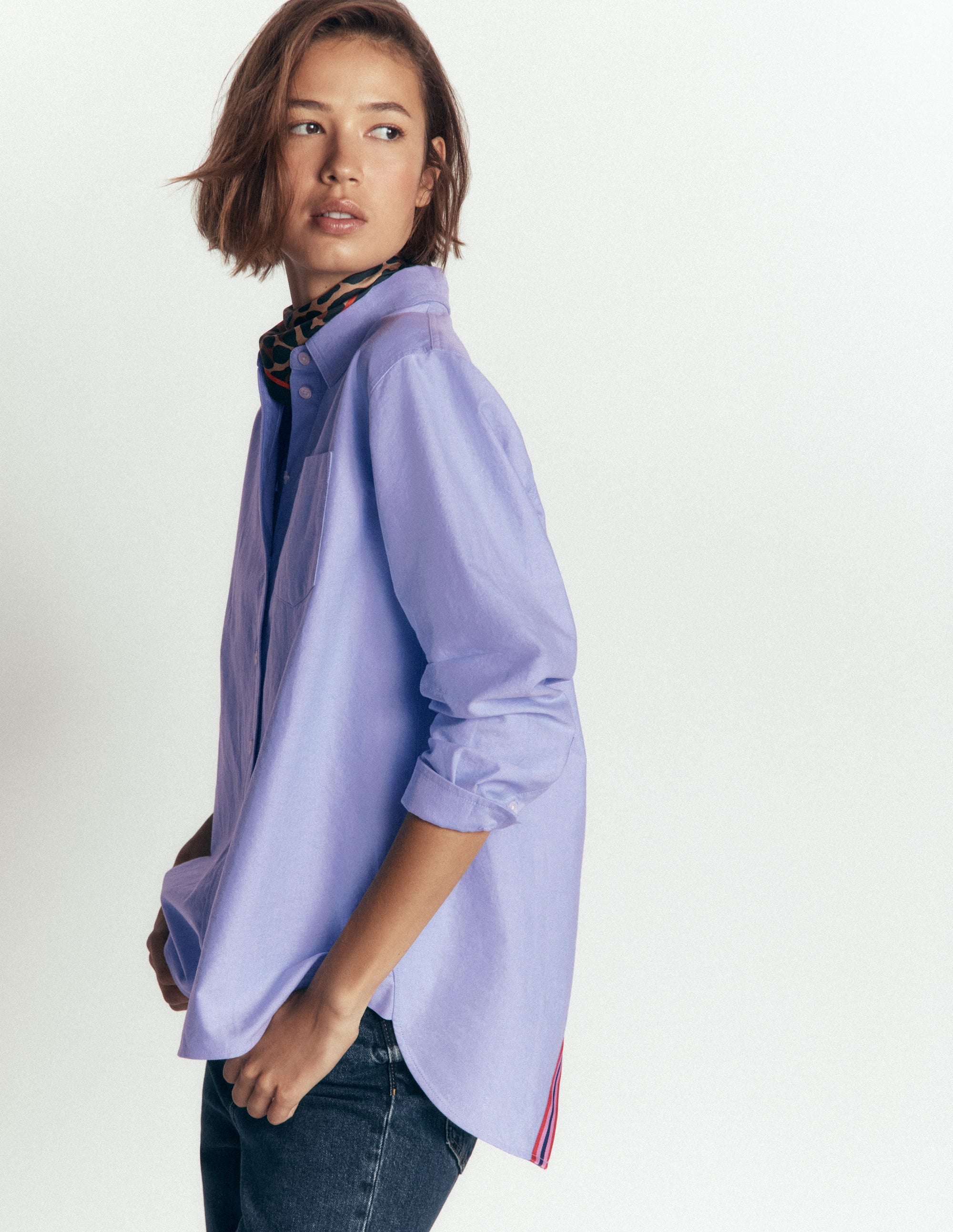Sienna Relaxed Cotton Shirt-Blue Oxford, Trim Back - Image 4