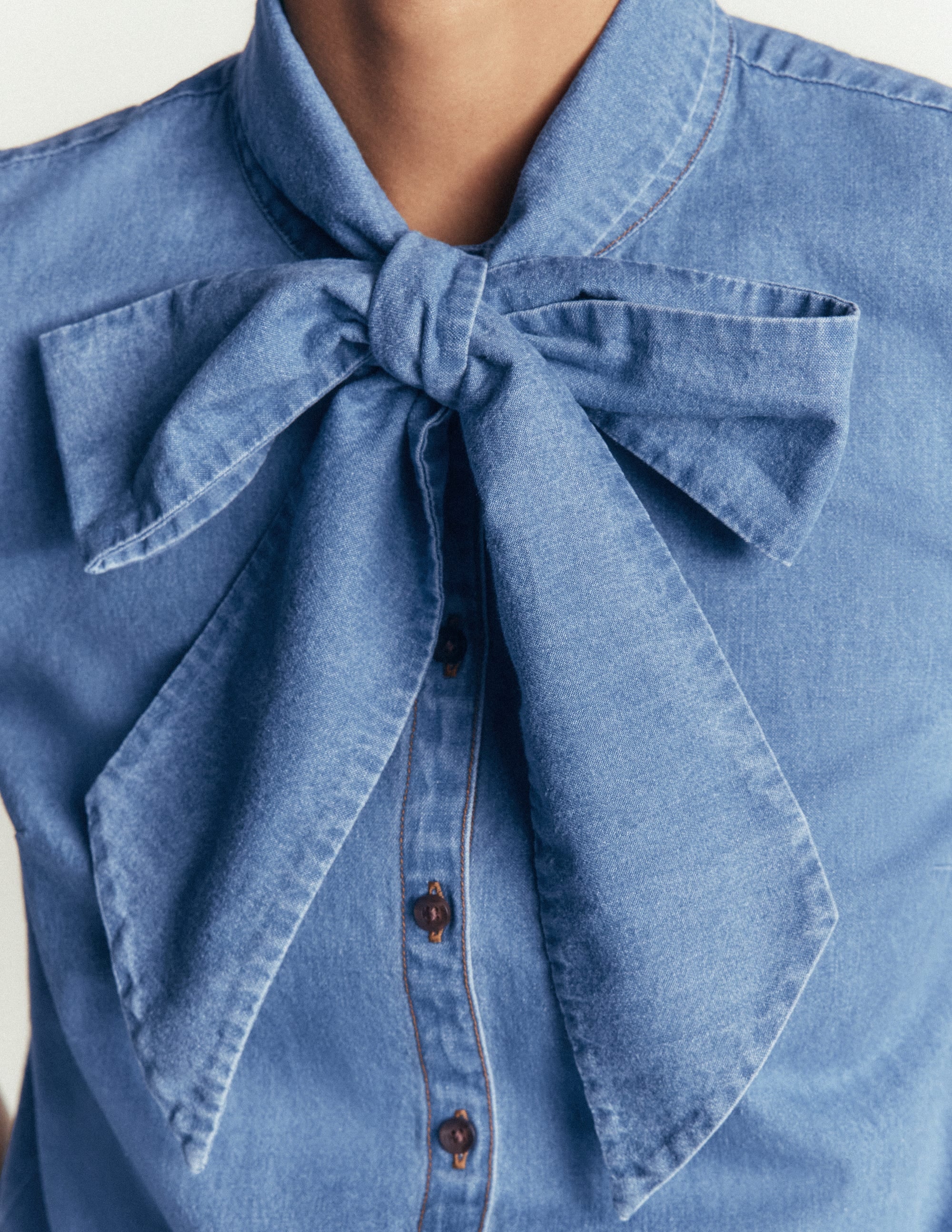 Tie Neck Denim Top-Light Vintage - Image 3