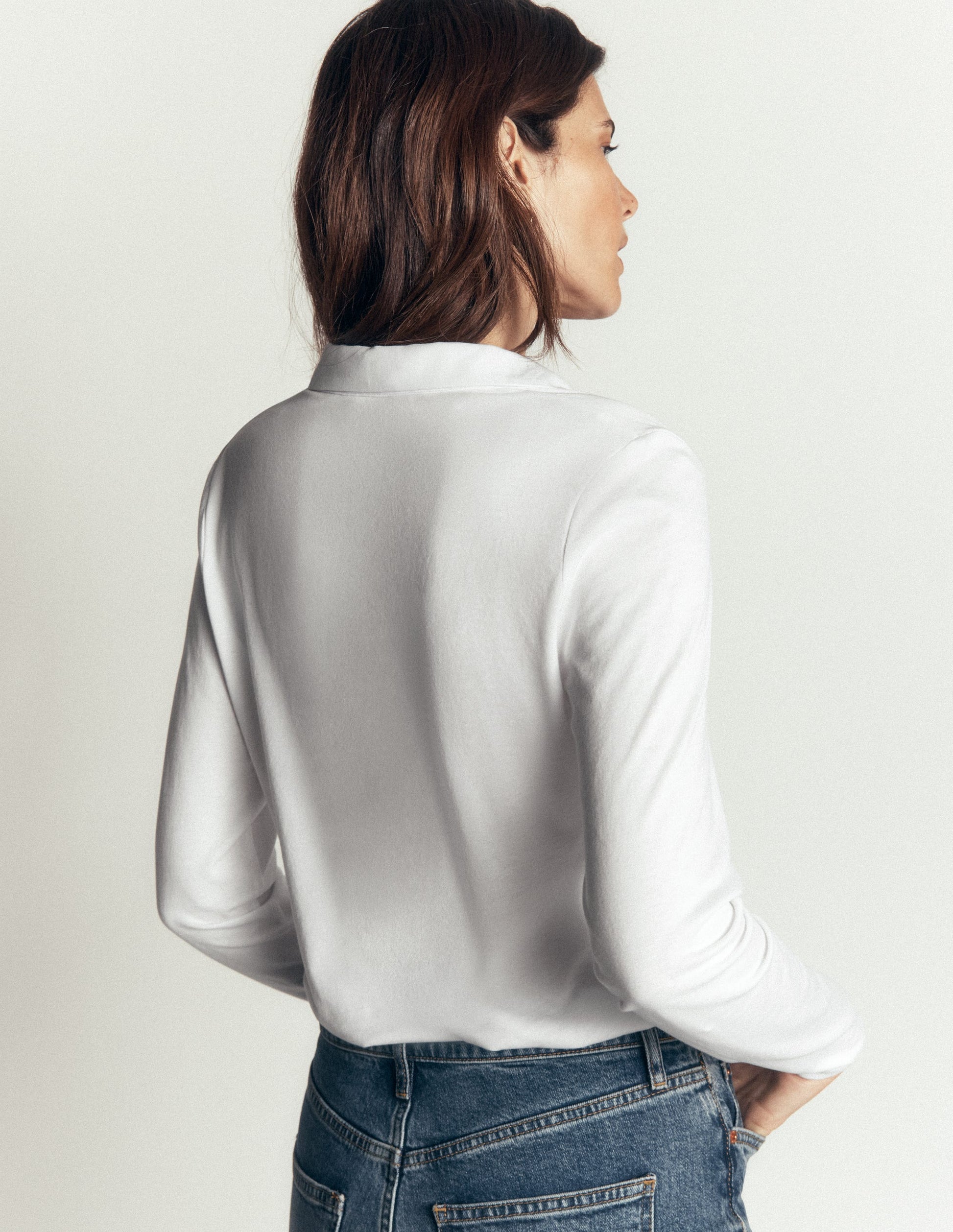 Open Collar Notch Neck-White-3