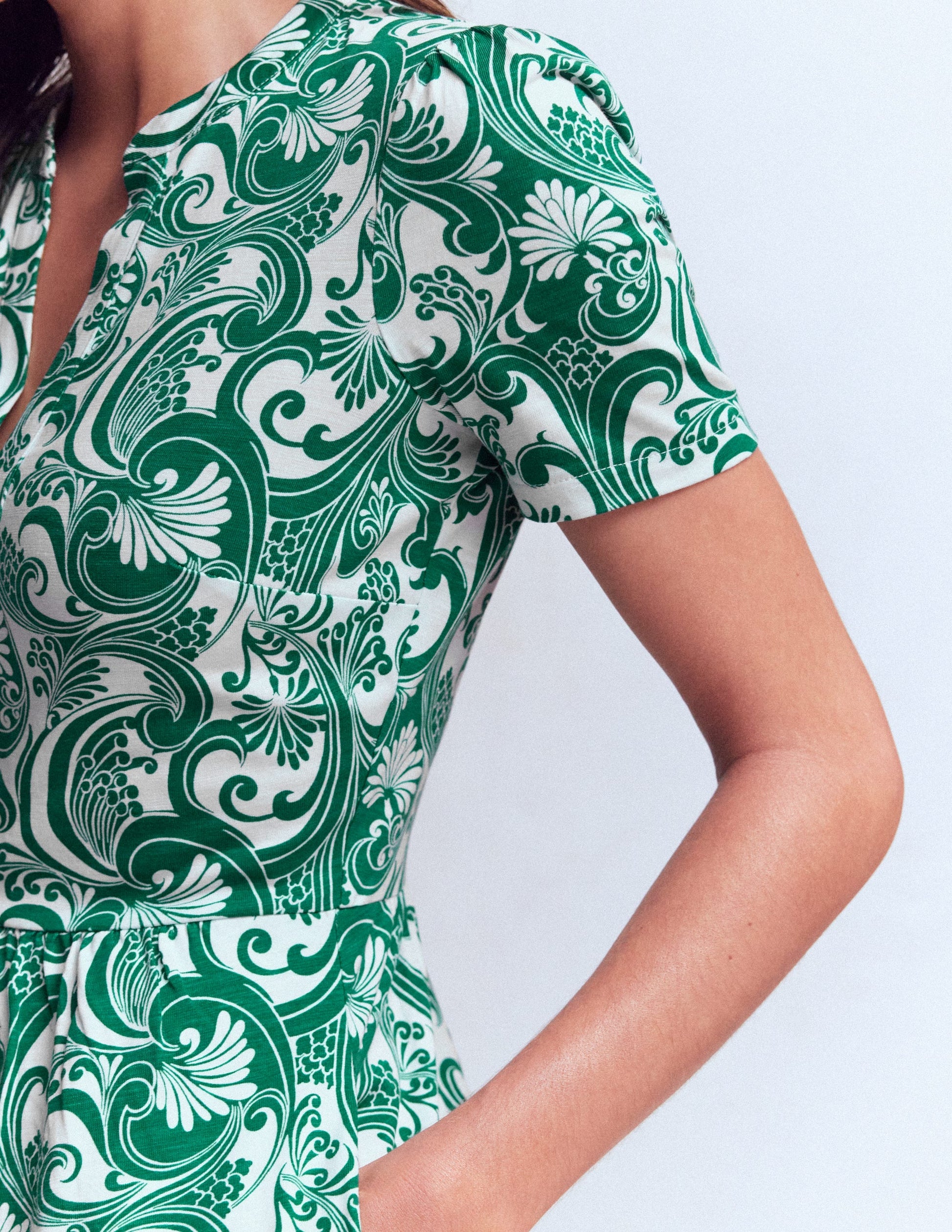 Naomi Short Sleeve Dress-Jewel Green, Foliage Whirl | Boden UK Naomi Short Sleeve Dress-Jewel Green, Foliage Whirl | Boden UK