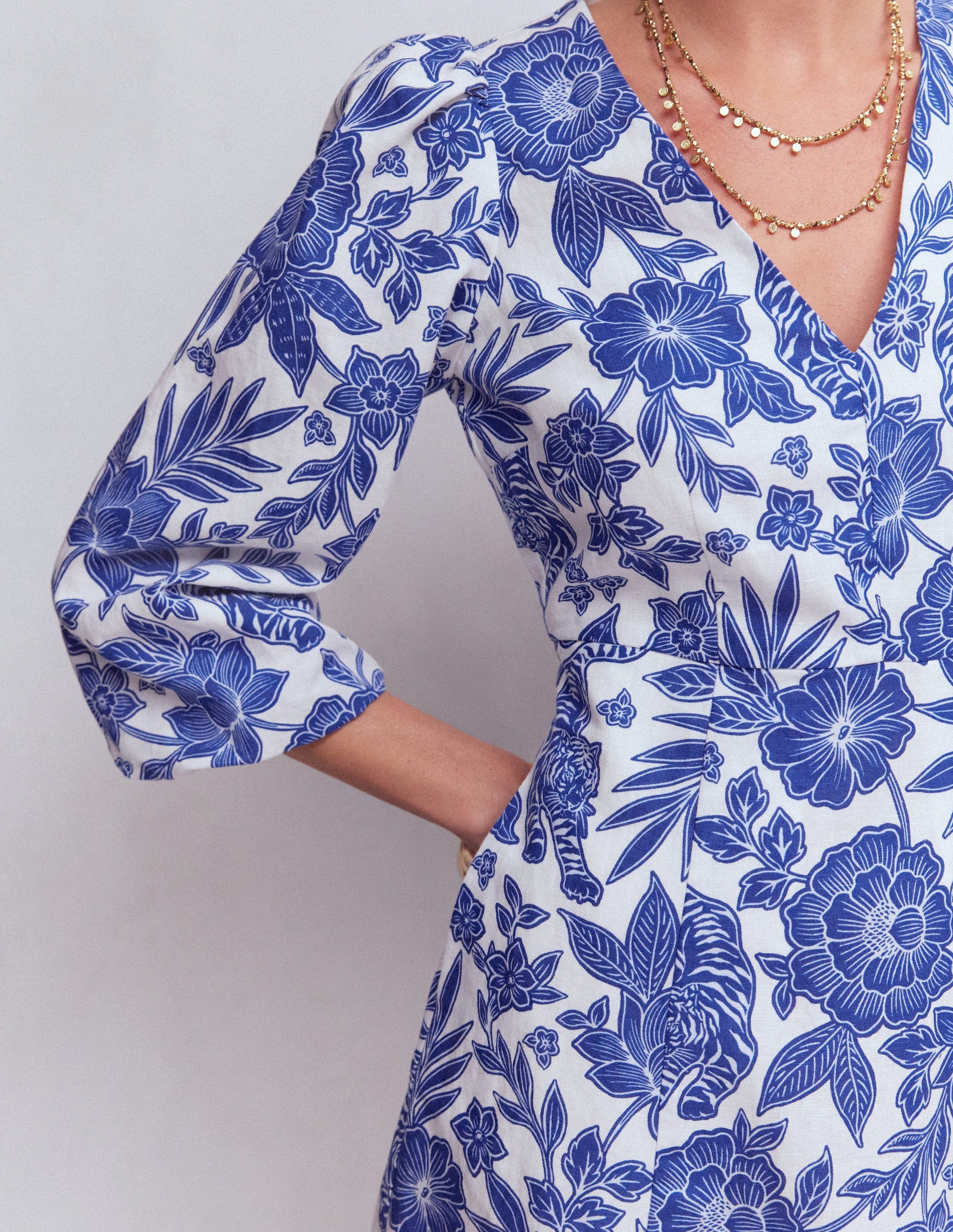 Marla Linen Blend Short Dress-Blue Tigers Paradise-2