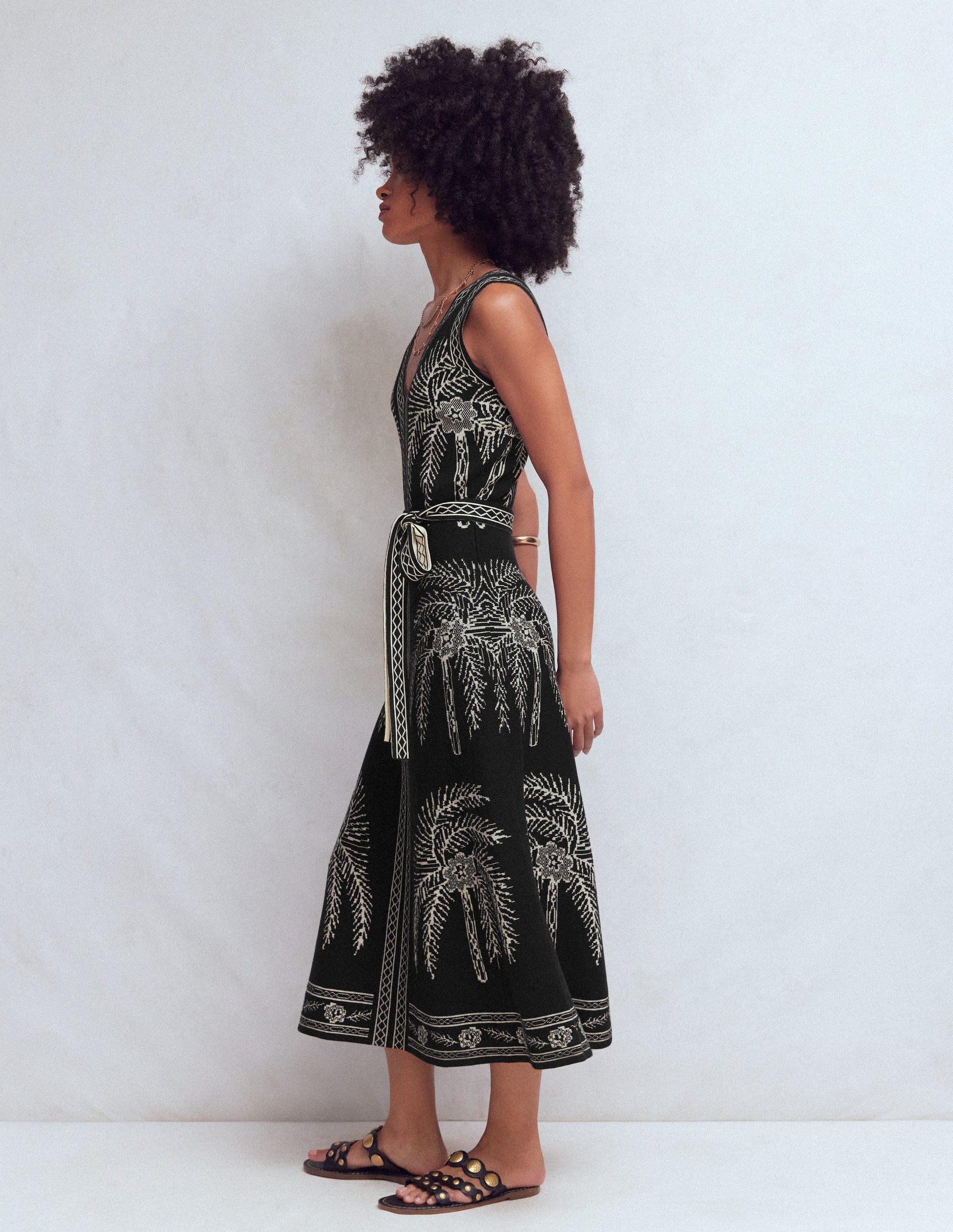 V Neck Jacquard Dress-Palm Jacquard-5