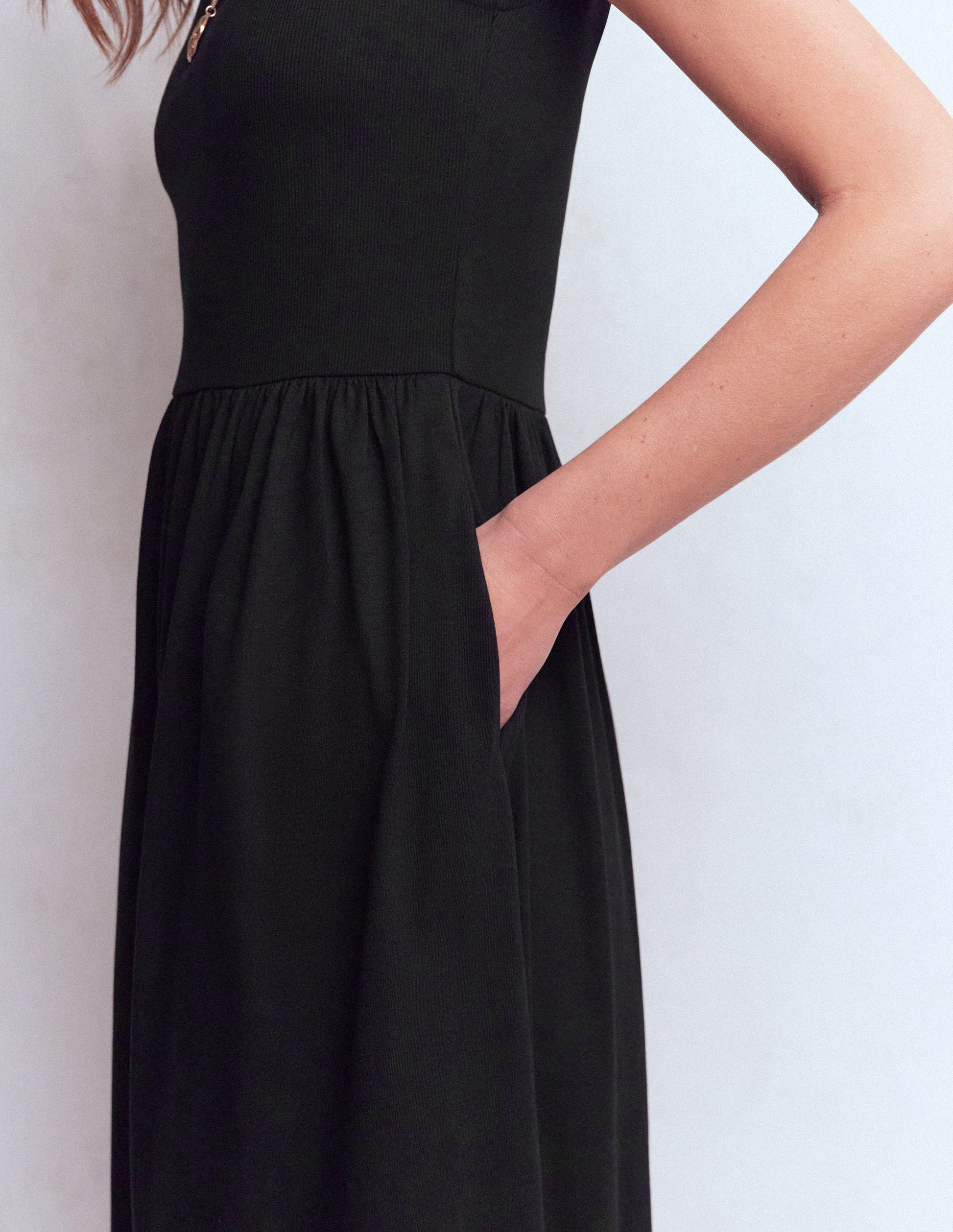 Boat Neck Mix Dress-Black-2
