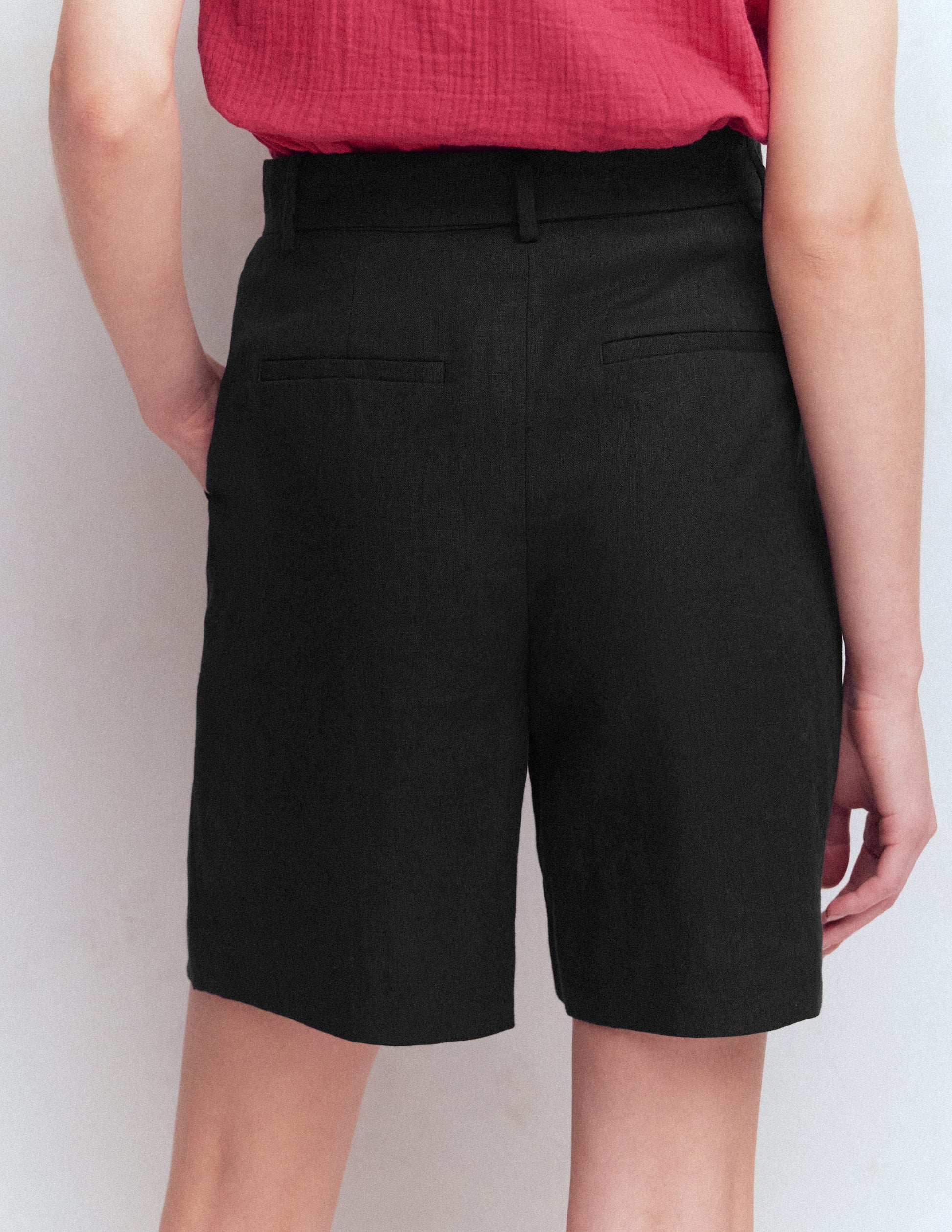 Chelsea Belted Linen Shorts-Black-3