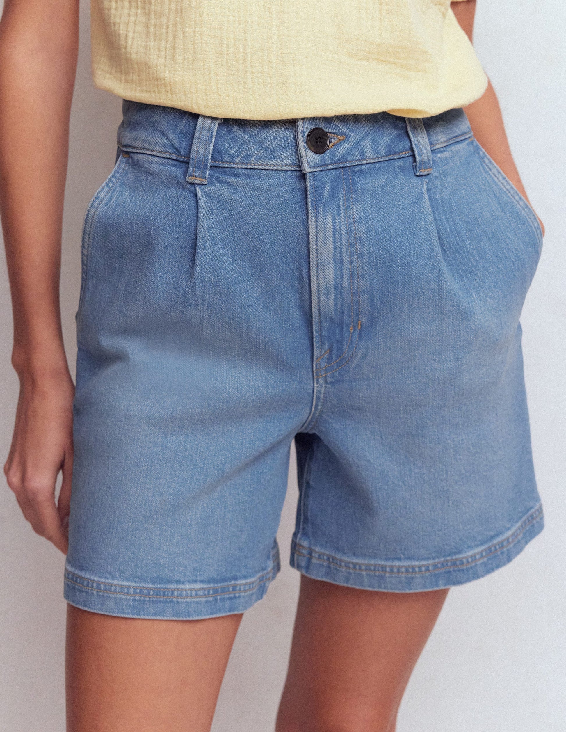 Pleat Front Denim Shorts-Light Vintage-2