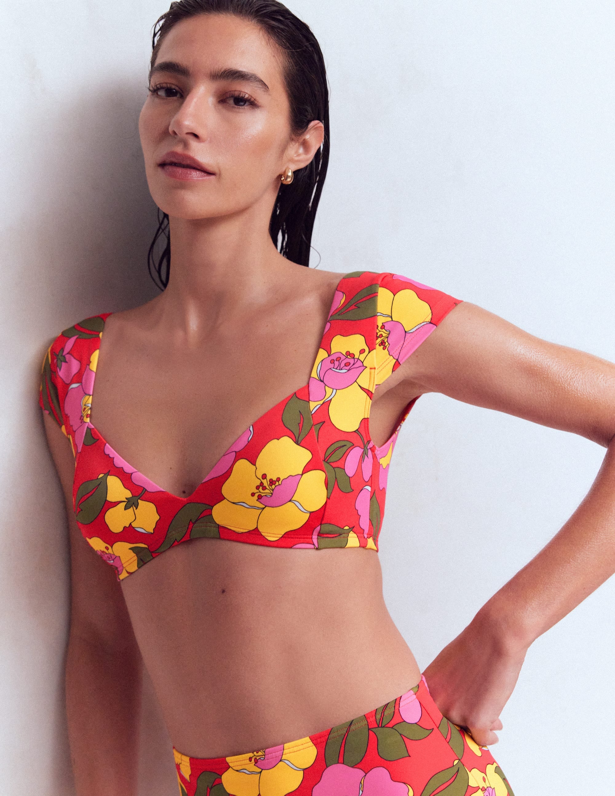 Sweetheart Sleeve Bikini Top-Red, Radiant Bloom - Image 5