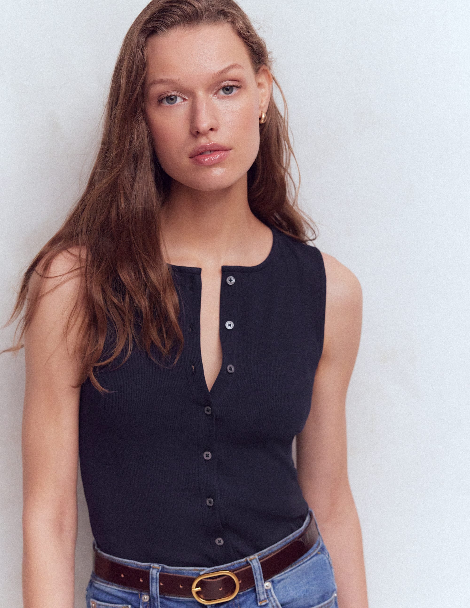Evie Button Through Rib Vest-Navy - Image 4