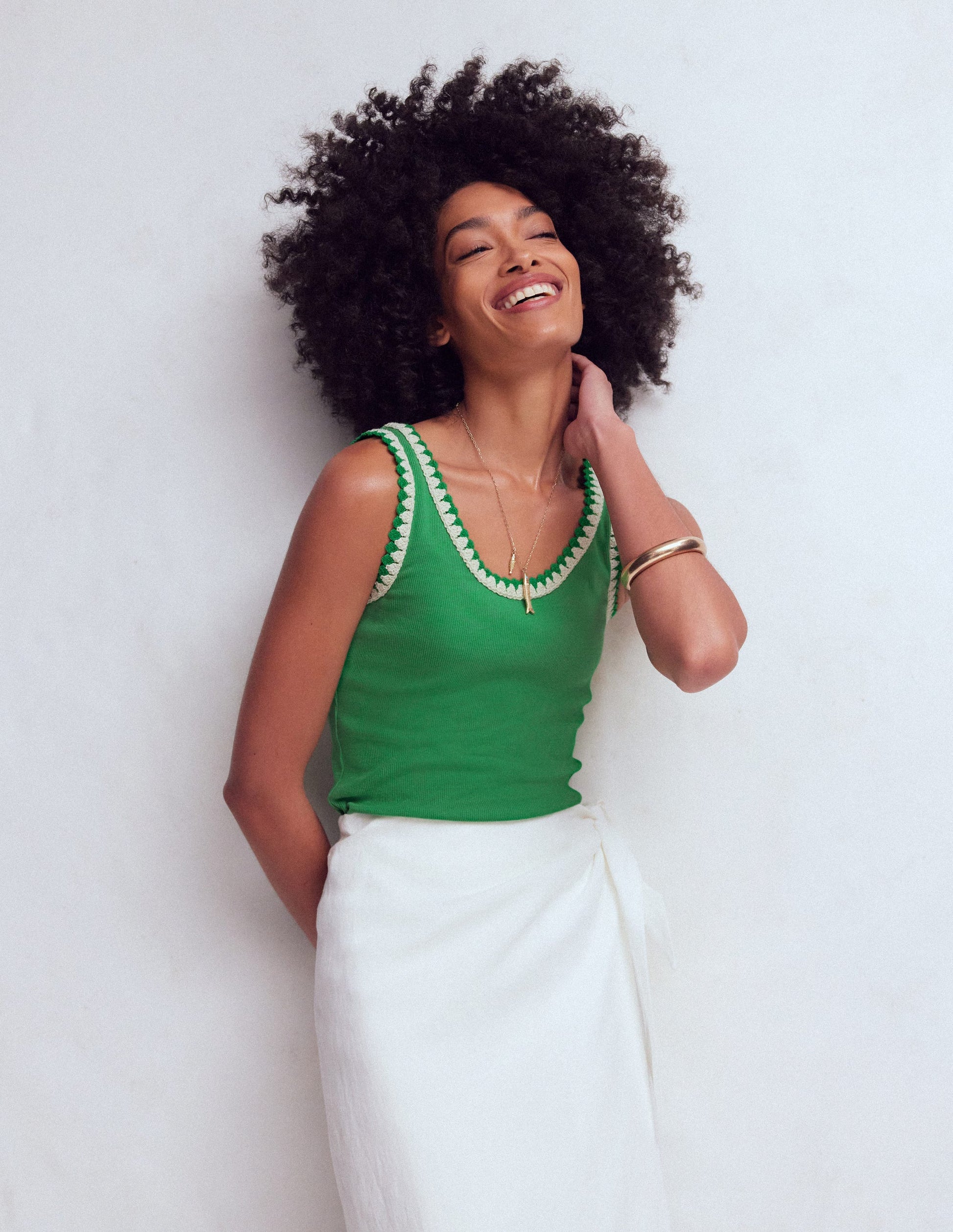 Maddie Trim Detail Vest-Shamrock Green-4