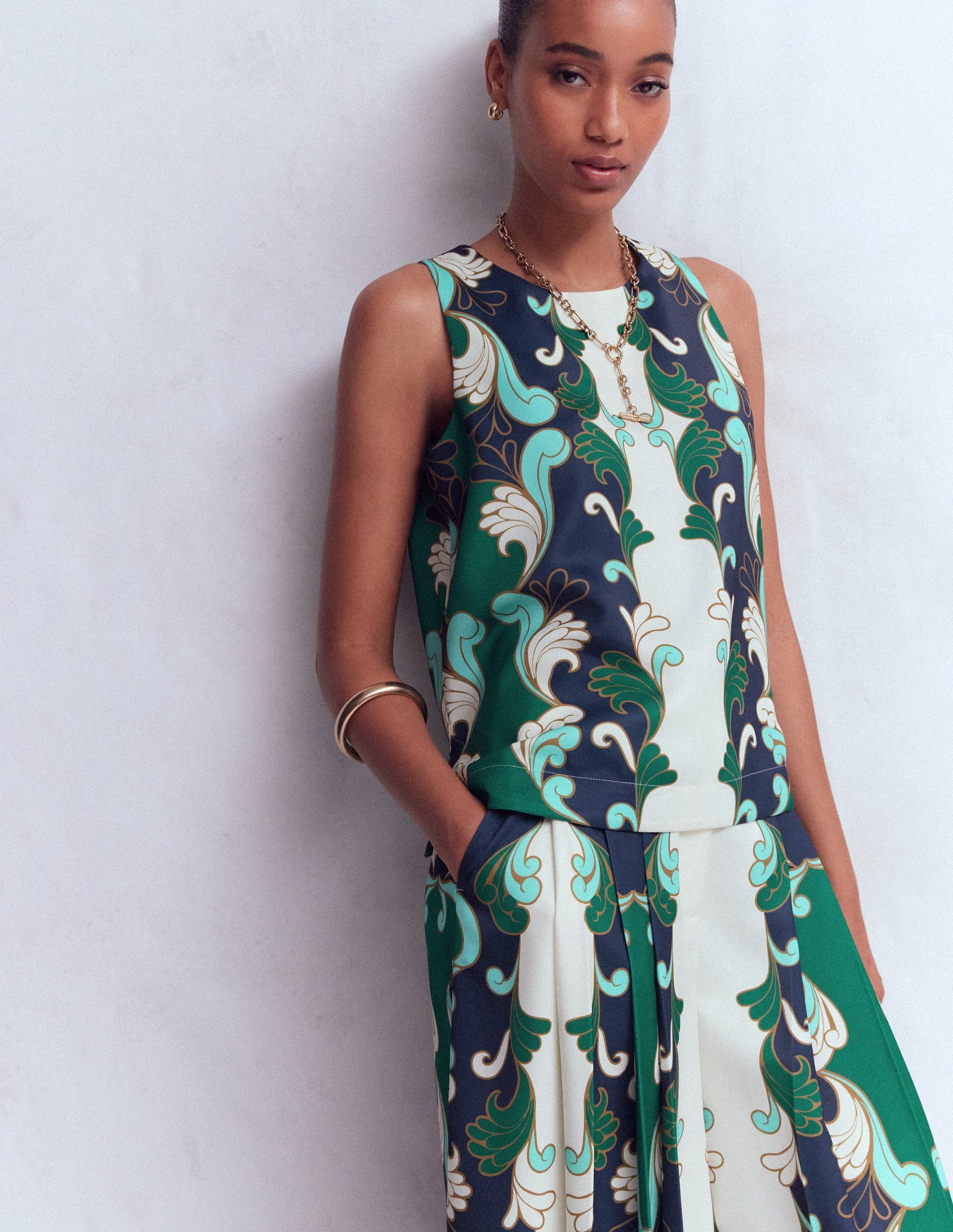 Relaxed Sleeveless Shell Top-Ivory, Foliage Whirl-1