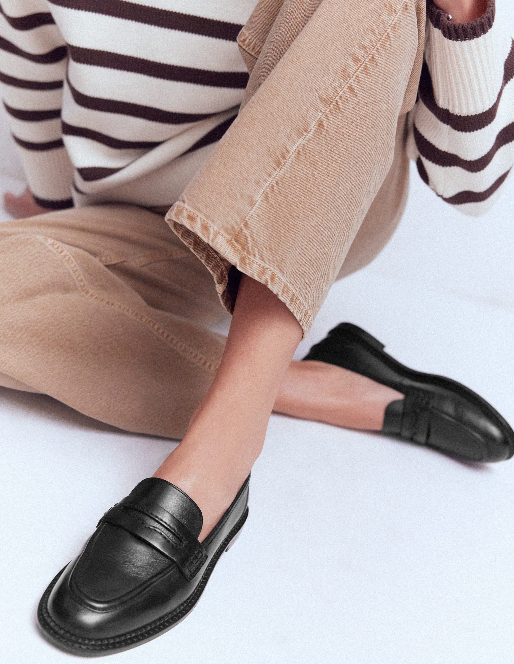 Nya Penny Loafers-Black-2