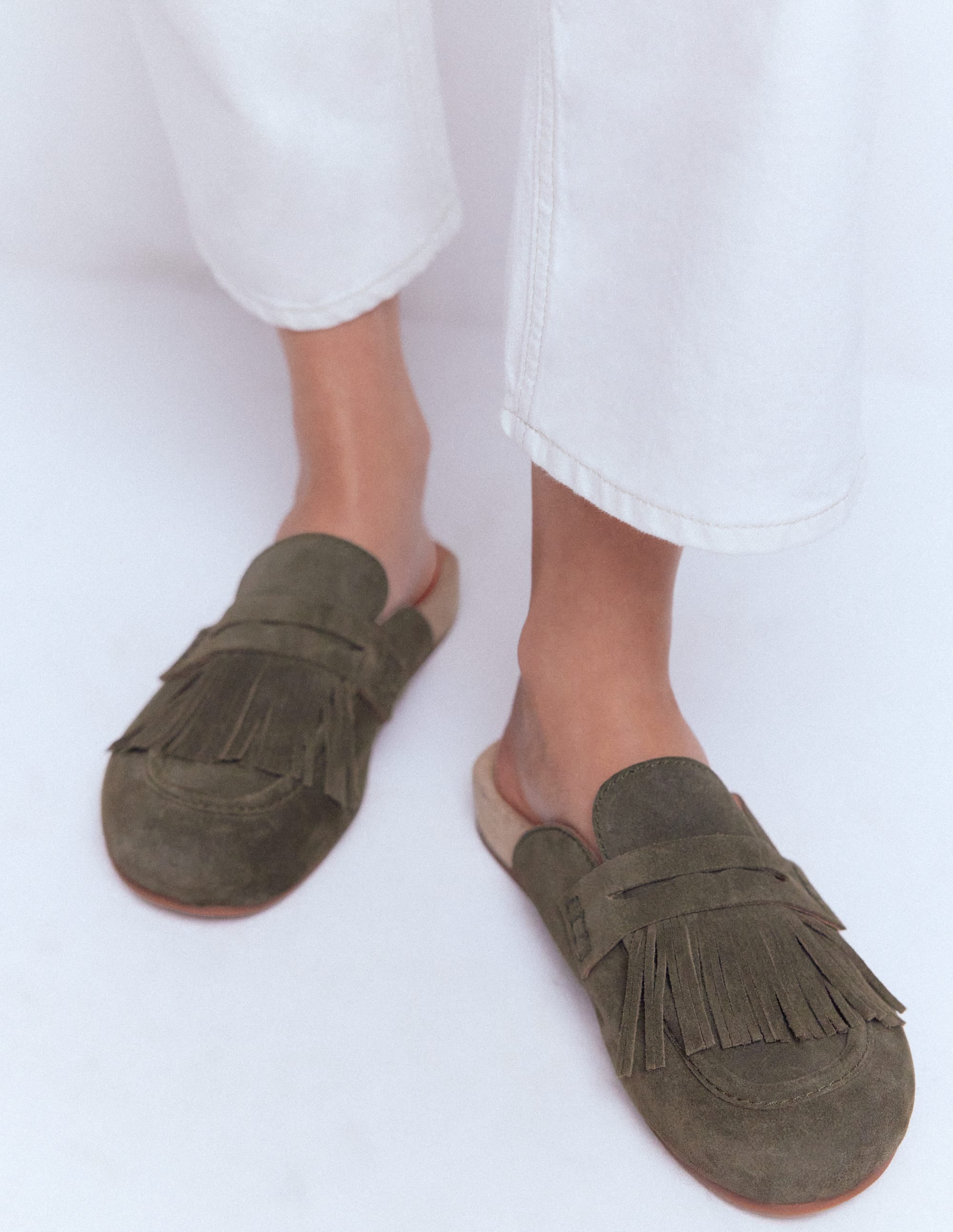 Clogs Gilli Etta Ghillie Mule Clogs - Deep Olive | Boden UK