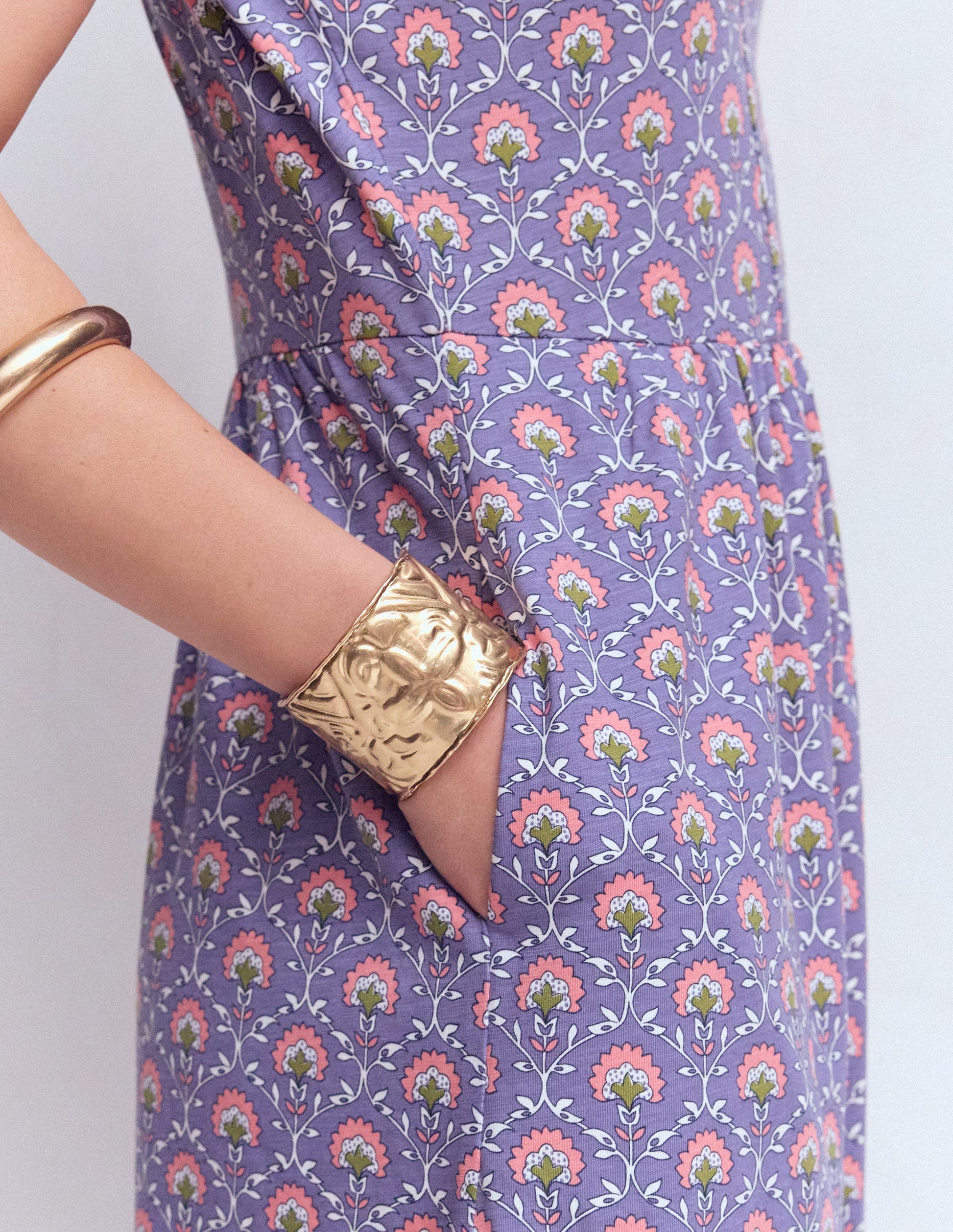 Naomi Short Jersey Dress-Purple Thistle, Flower Lattice-2