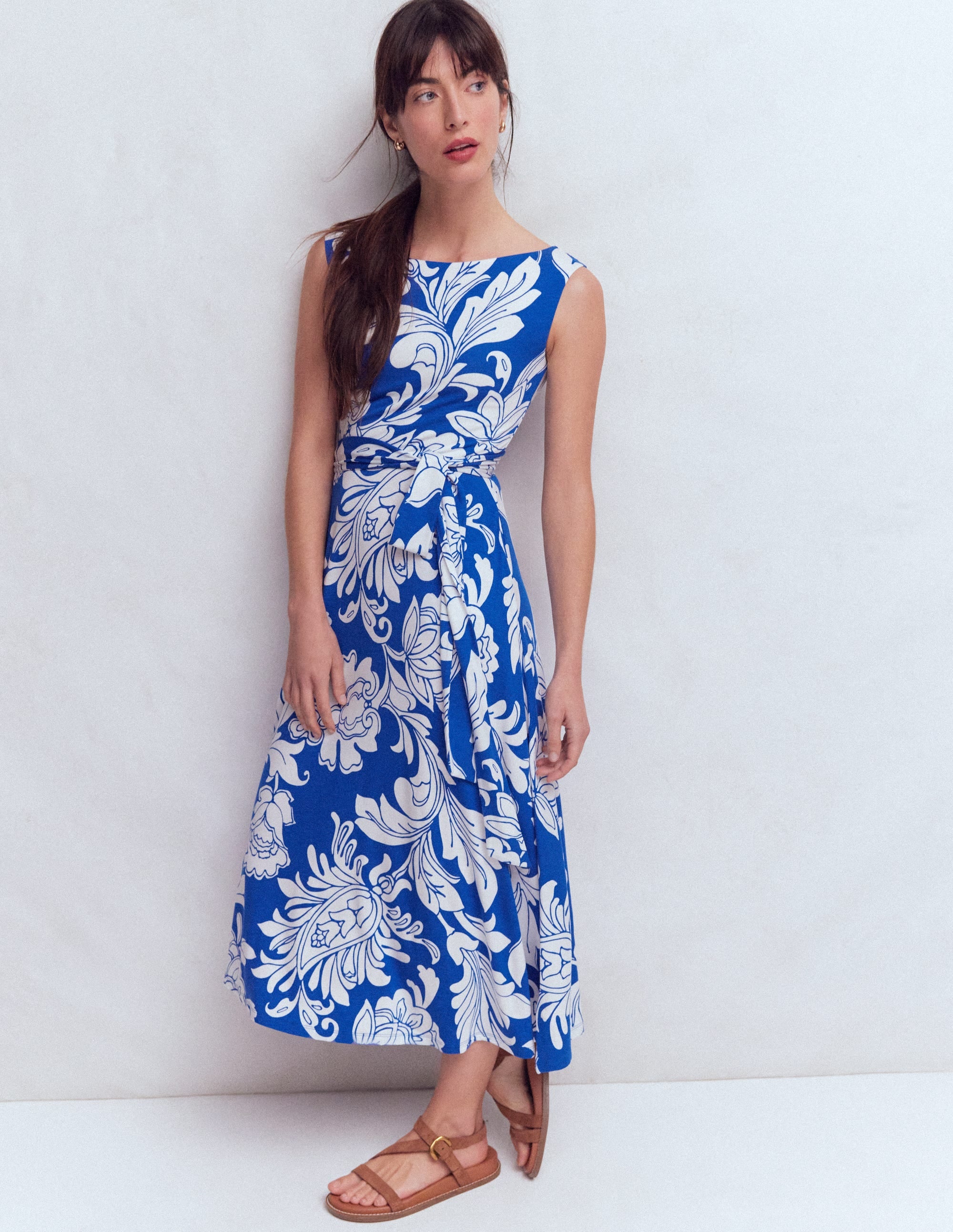 Tamsin Jersey Midi Dress-Blue, Botanical Flourish Mono - Image 4