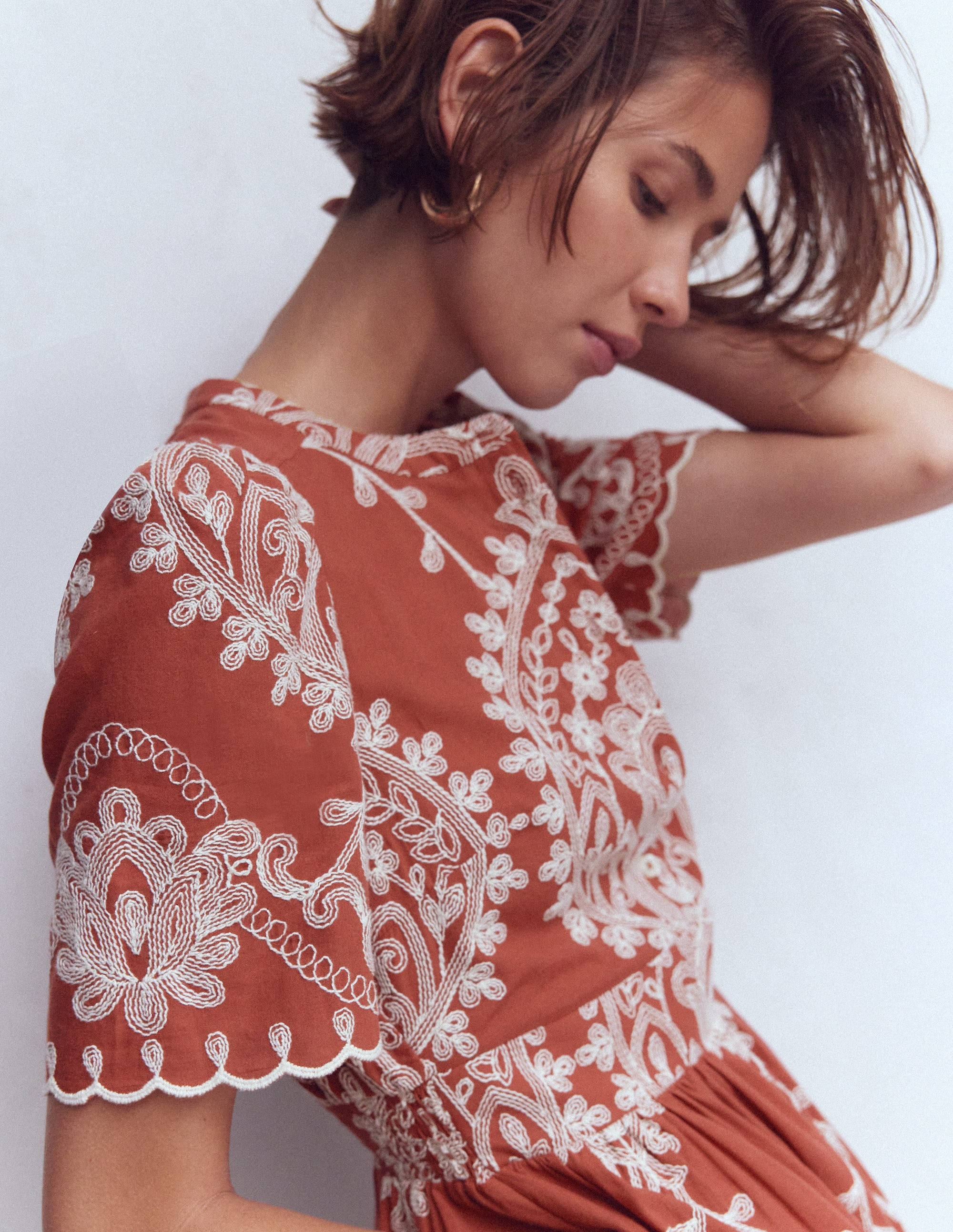 Ivy Button Cotton Midi Dress-Rust Embroidery - Image 2