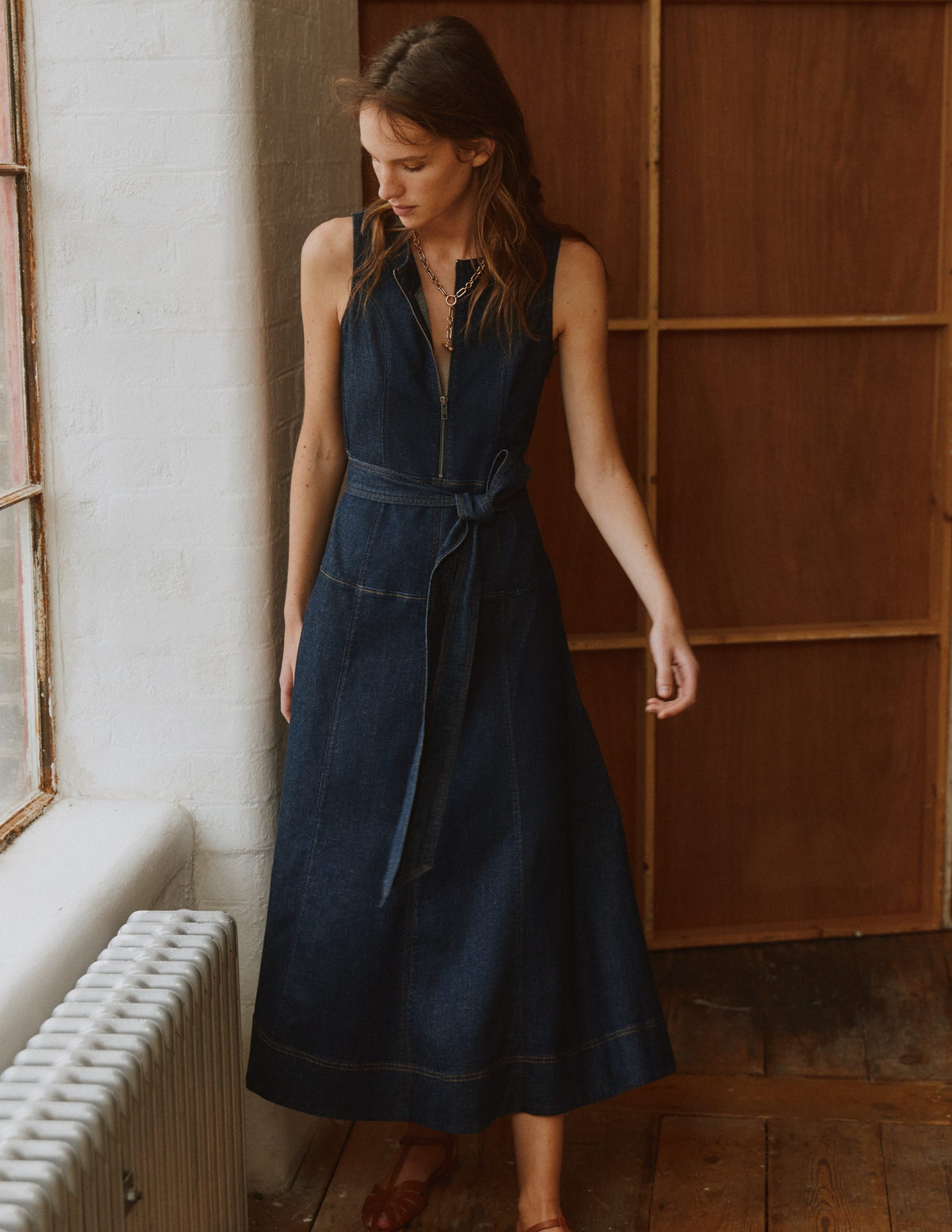 Sleeveless Zip Denim Dress-Indigo Wash - Image 5