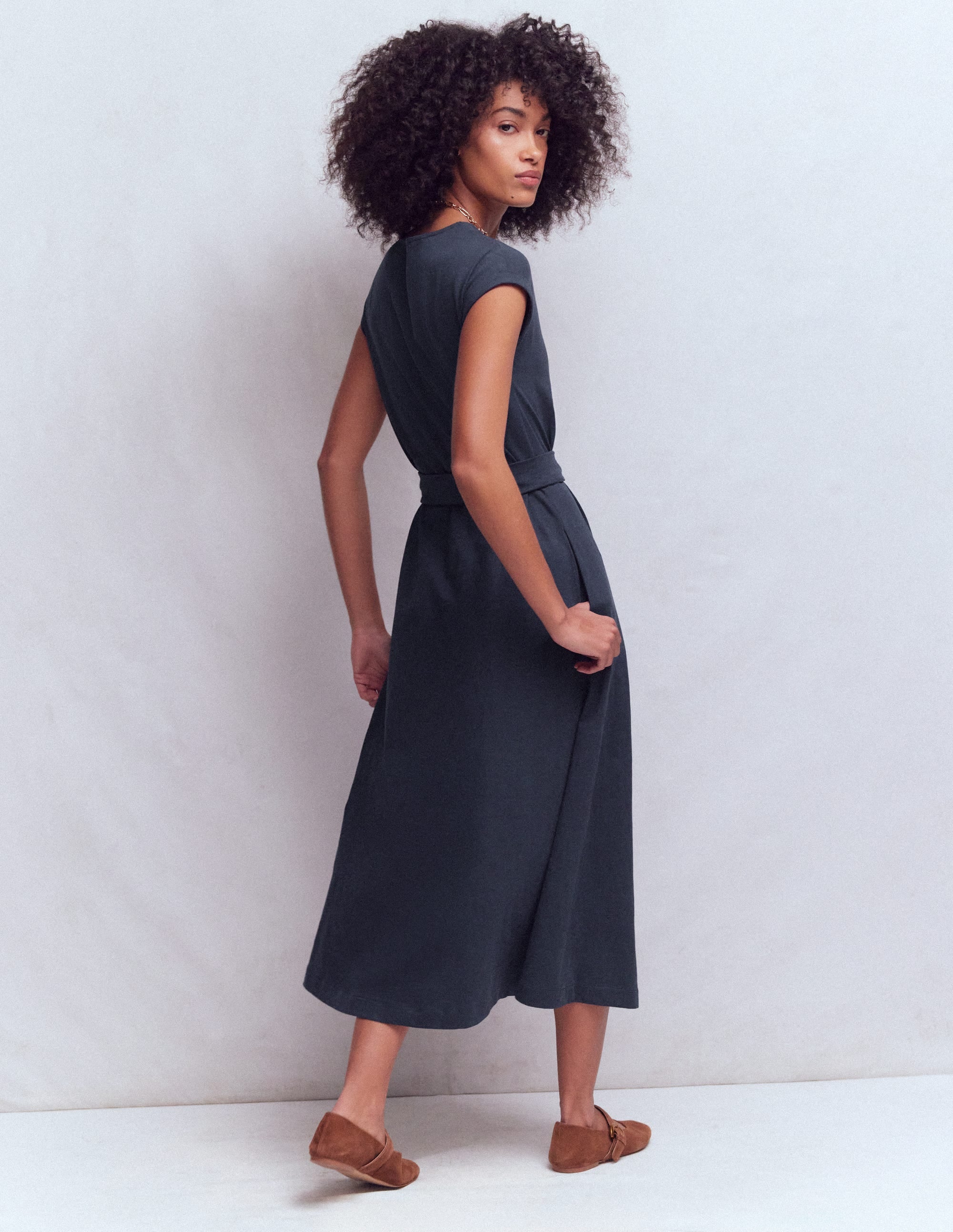 Eve Jersey Midi Dress-Navy - Image 3