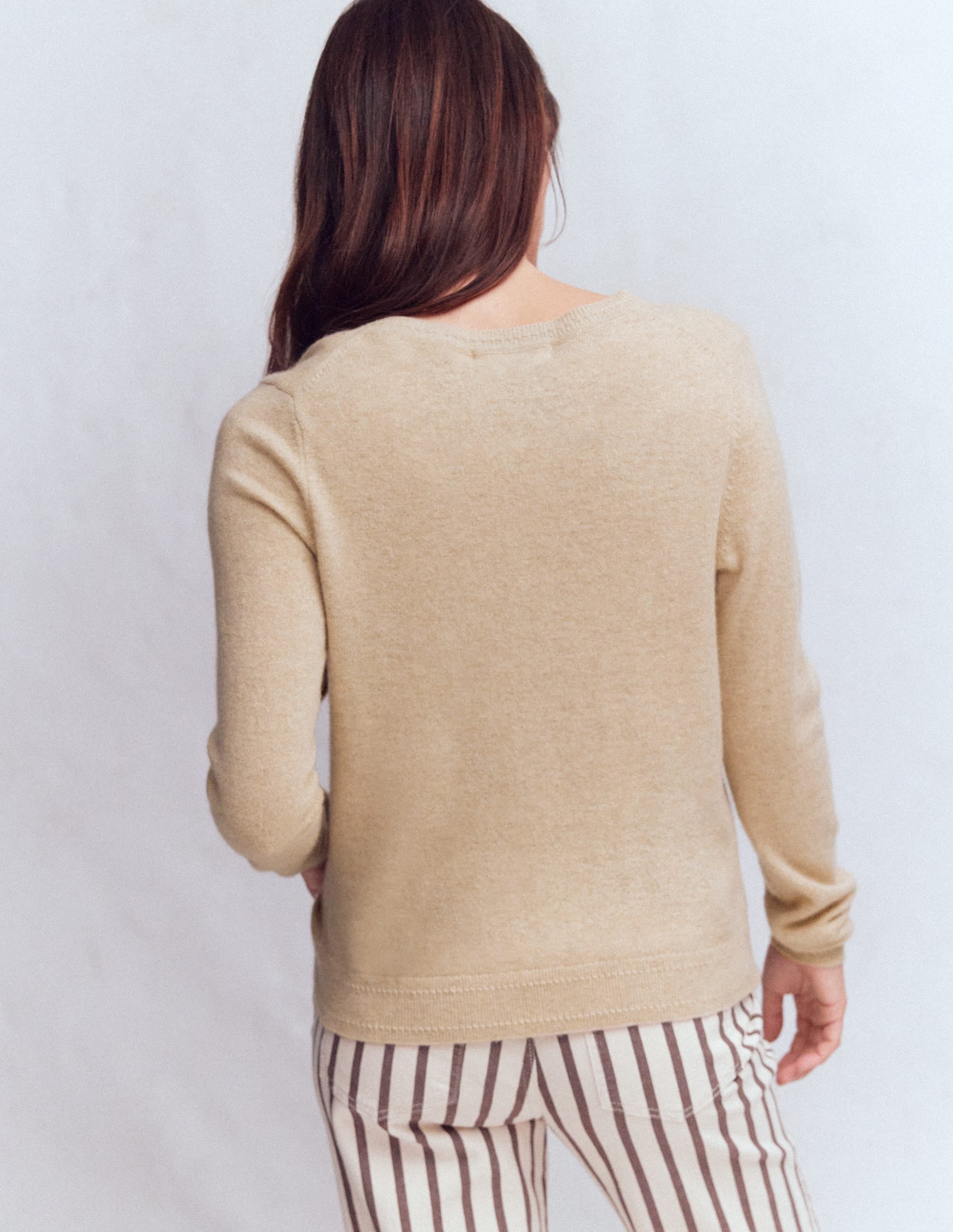 Eva Cashmere V-neck Jumper-Chinchilla Melange - Image 3